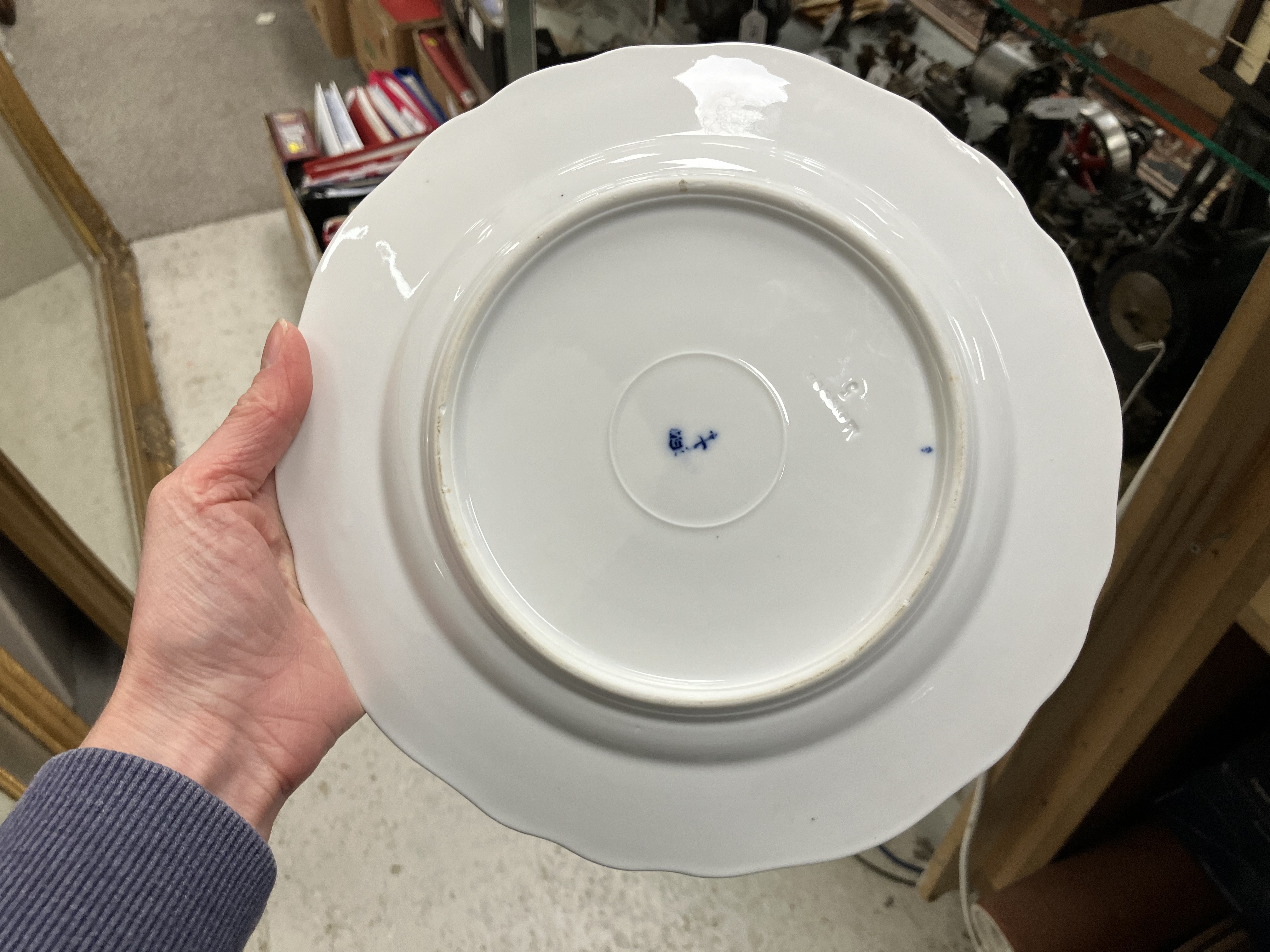 A collection of twelve Meissen "Blue Onion" pattern plates bearing blue crossed swords marks to - Image 4 of 46