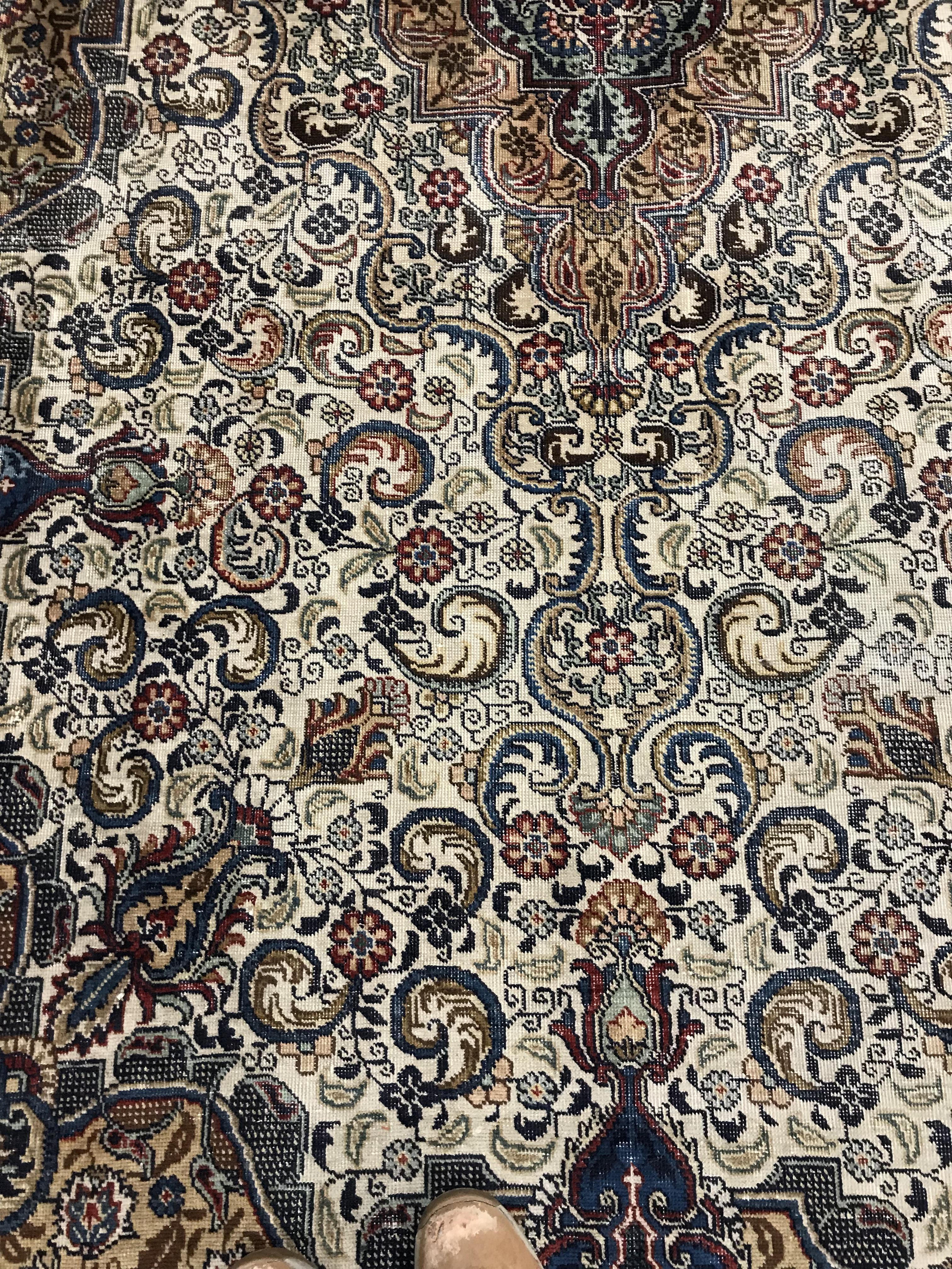 A Persian rug, - Bild 8 aus 38