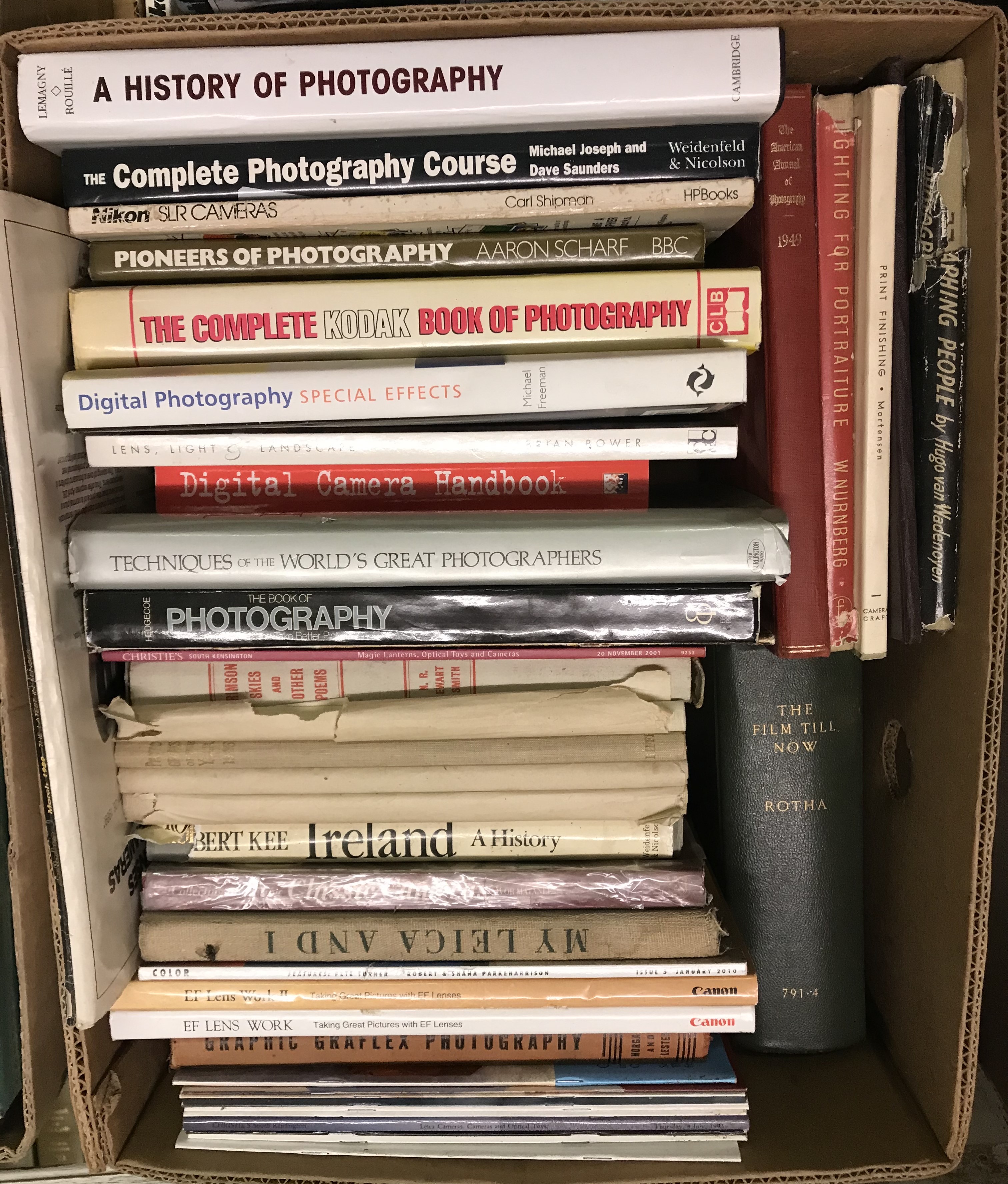 Five boxes of assorted coffee table and other books on the subjects of photography, cookery, - Image 3 of 11