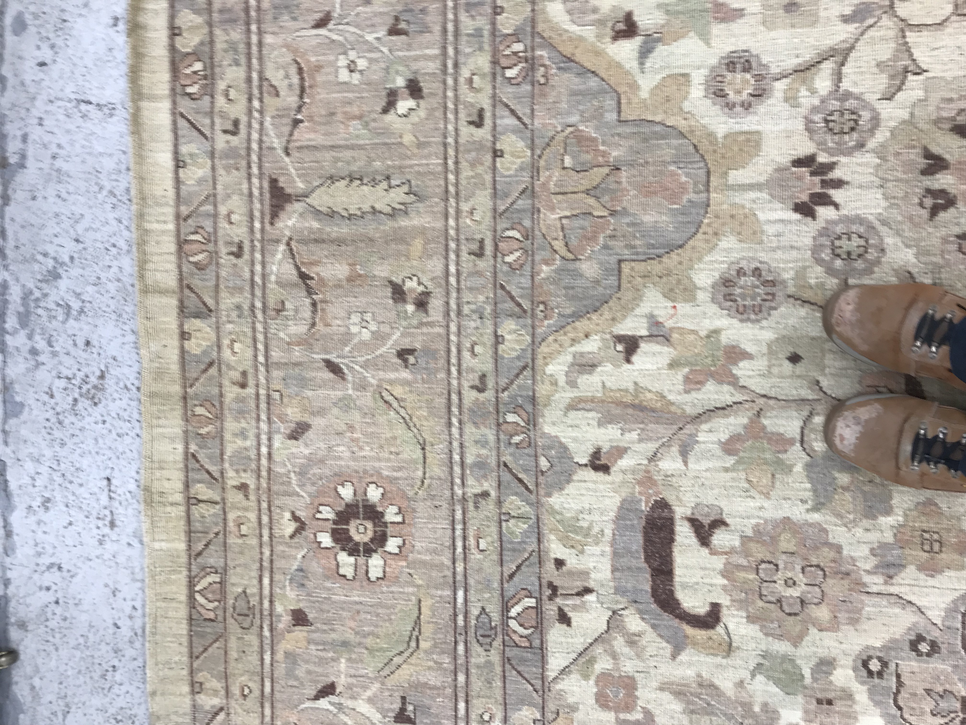 A modern Pakistani Zeigler style carpet, - Bild 34 aus 66