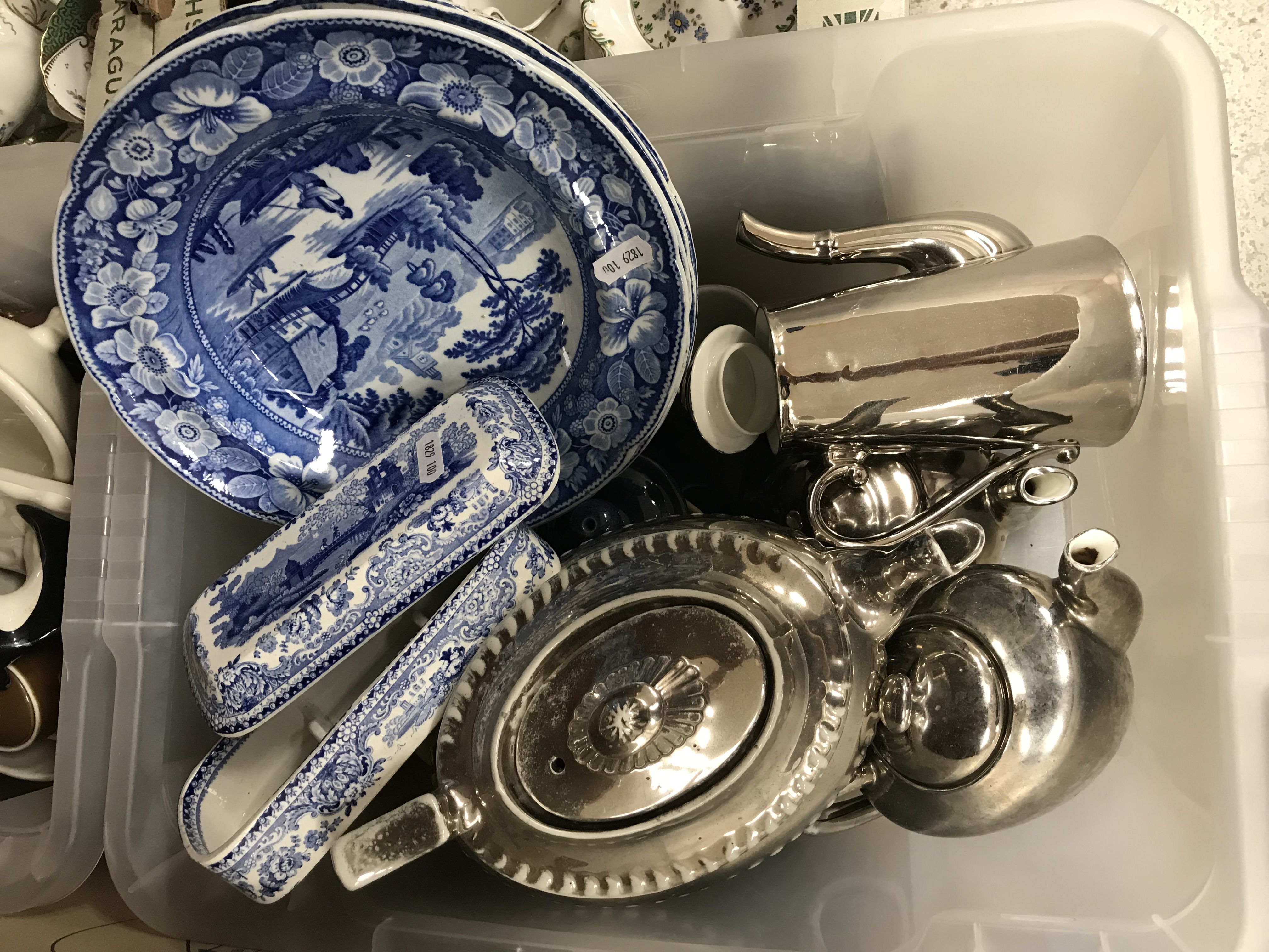 A collection of various china wares, part dinner service, - Image 2 of 5