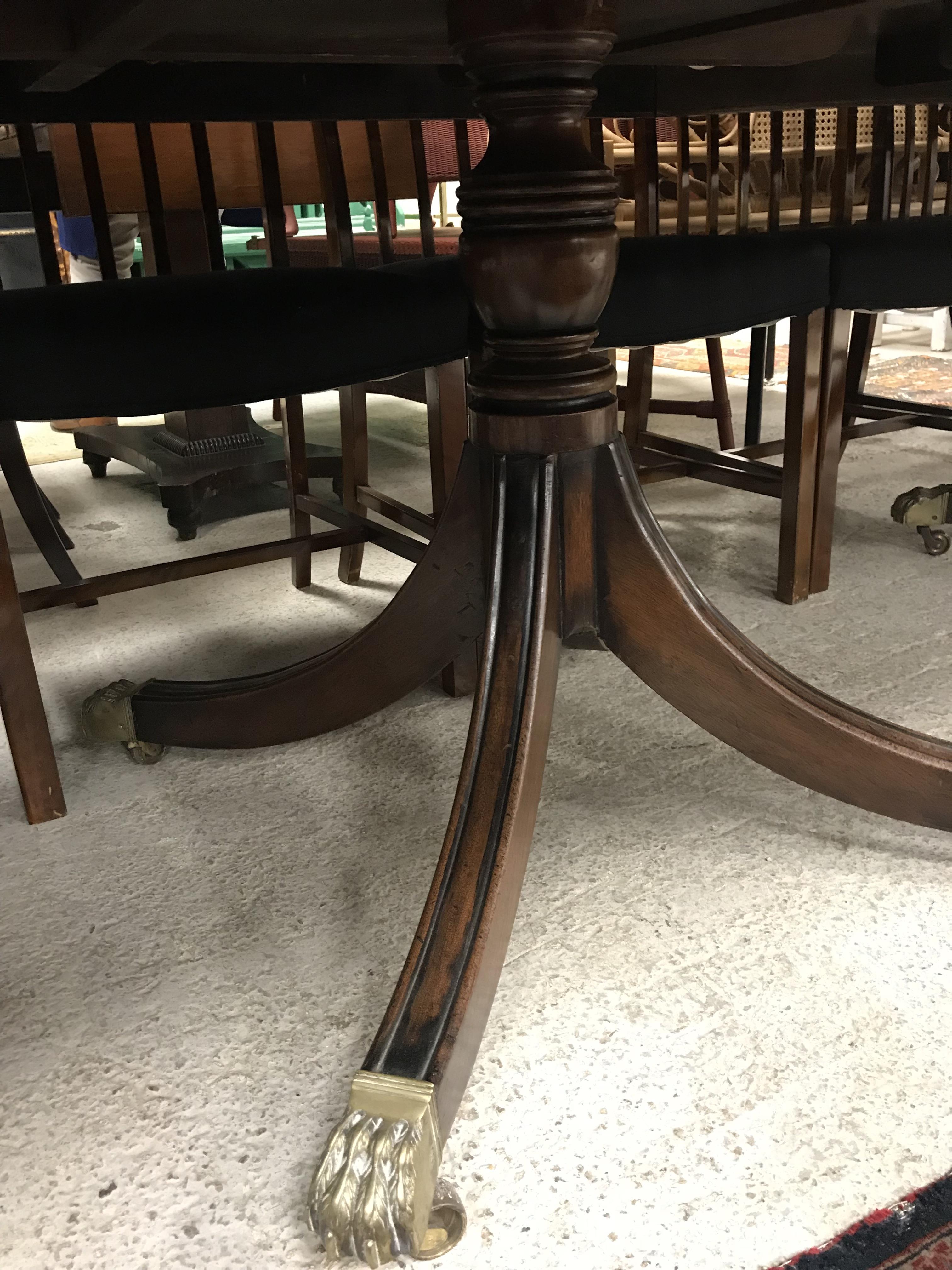 A modern mahogany triple pillar dining or board room table in the Georgian style on splayed - Image 18 of 40