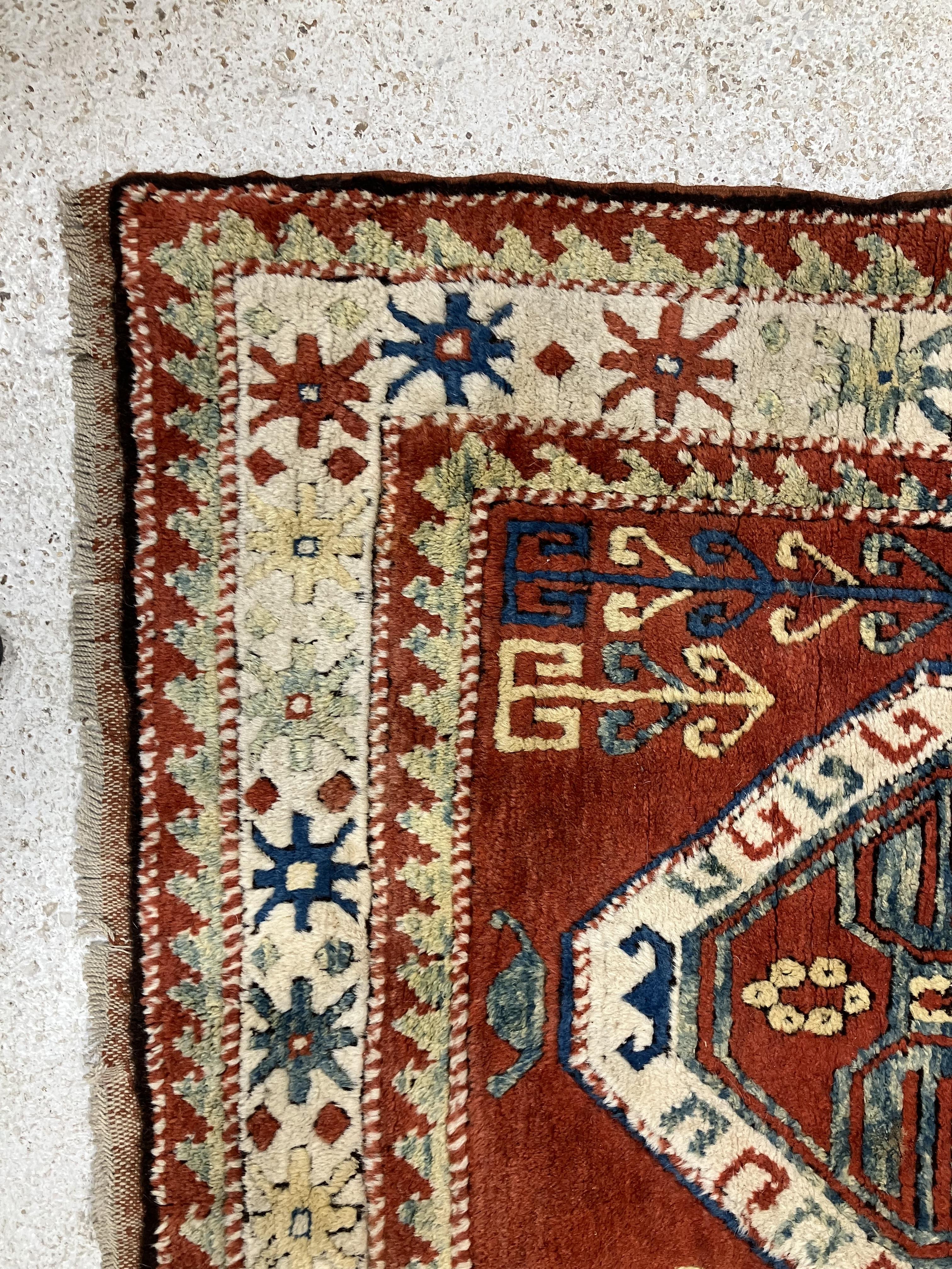 A fine Turkish carpet, - Bild 13 aus 16