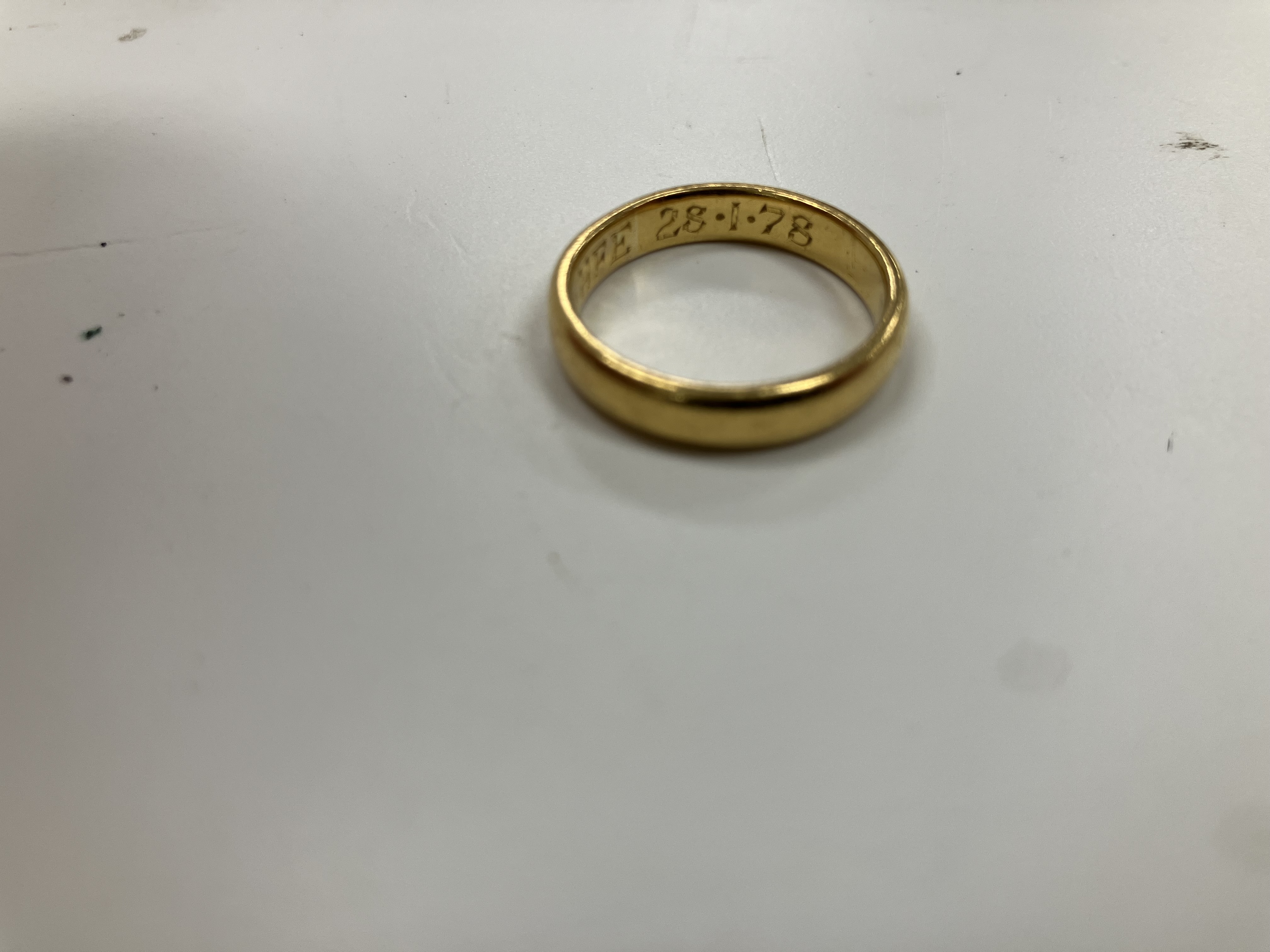 A plain gold (916) wedding band, size M / N, 5. - Bild 4 aus 4
