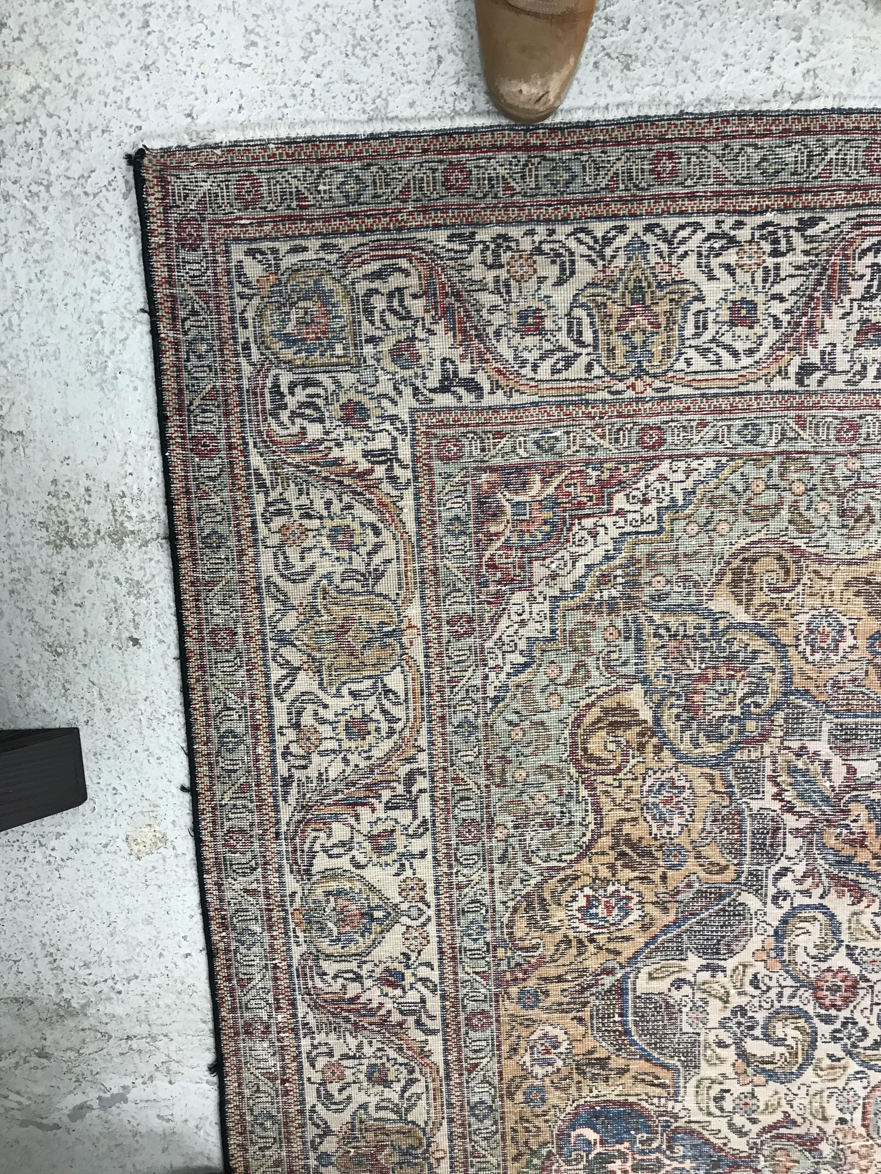 A Persian rug, - Bild 25 aus 38