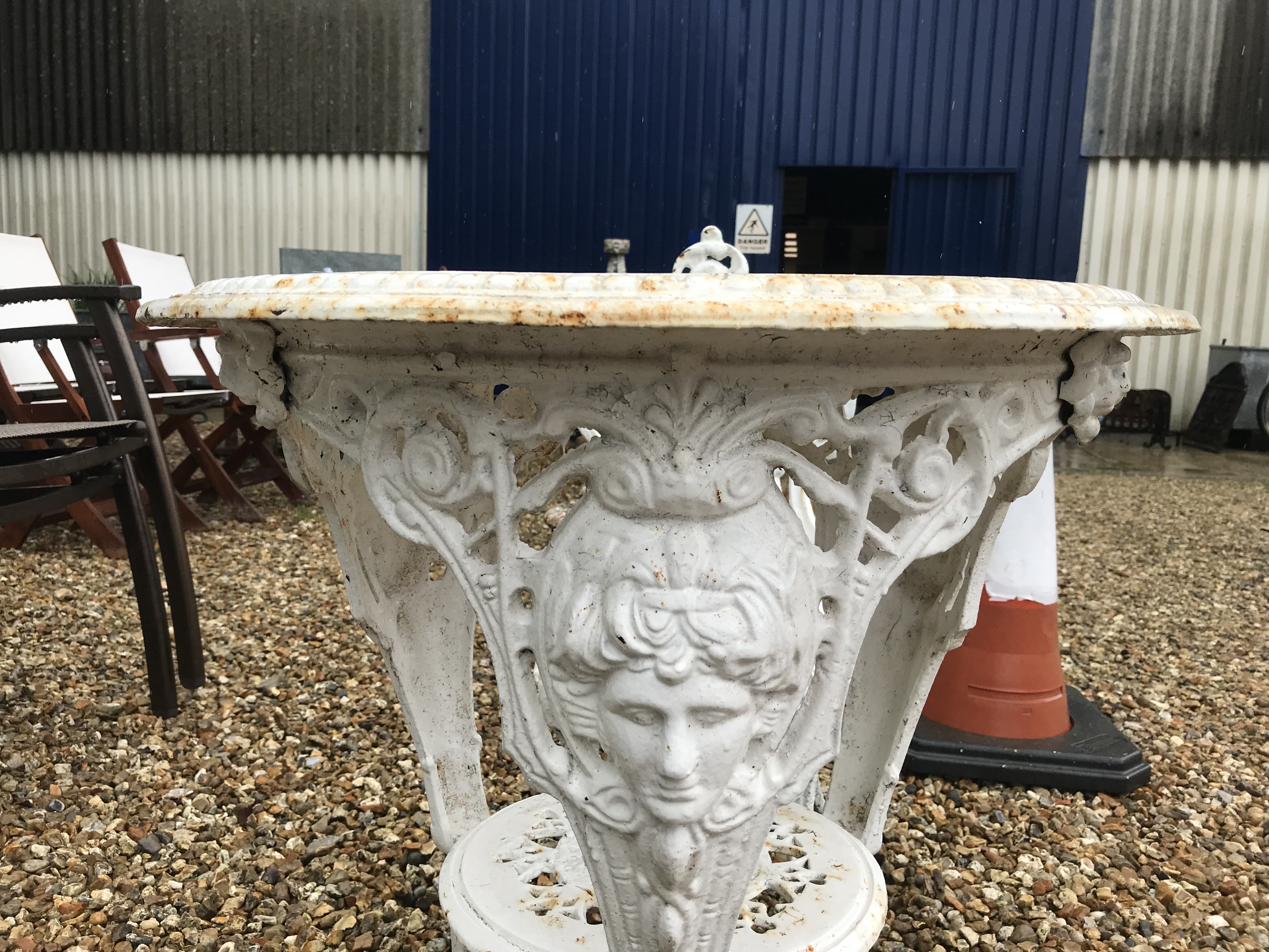 A cast iron Britannia style garden table and two chairs CONDITION REPORTS cRust is - Bild 8 aus 52
