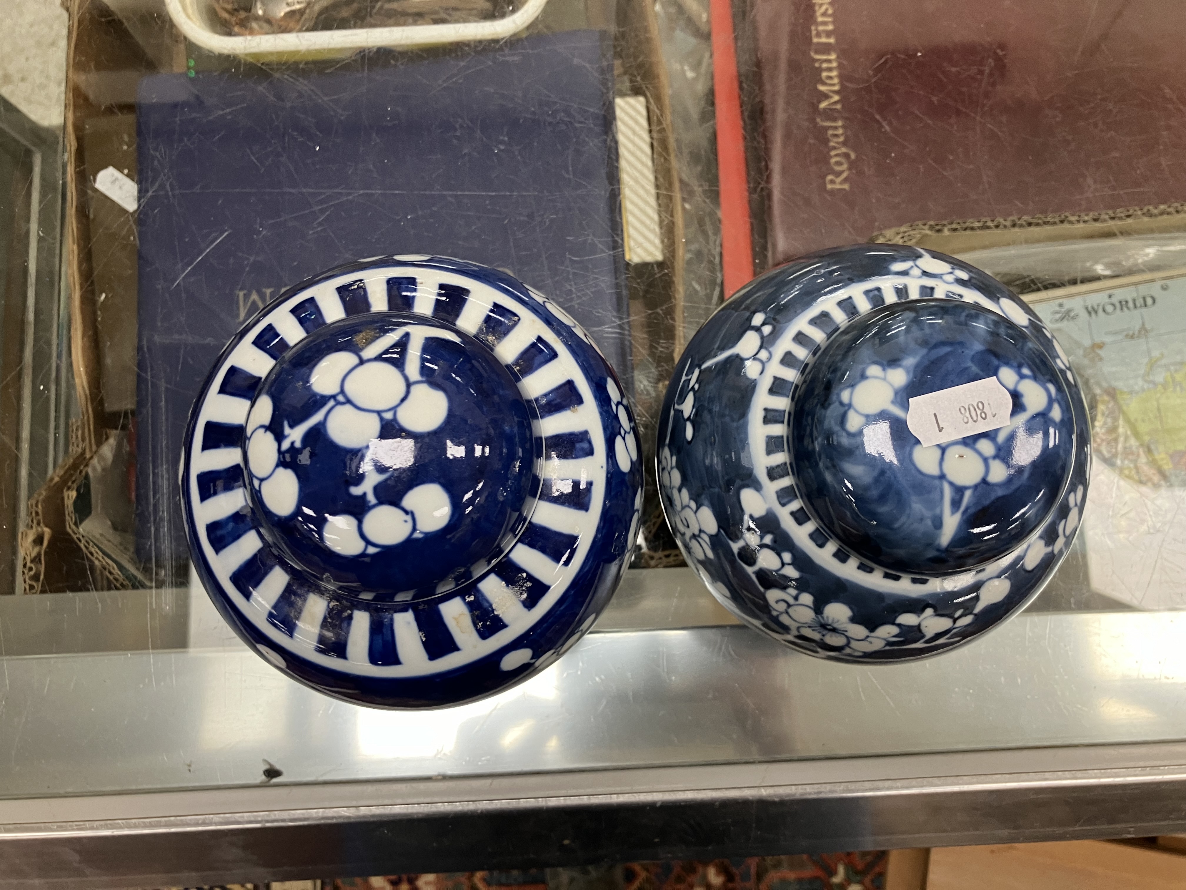 A collection of mainly Chinese porcelain items including a 19th Century Chinese lozenge shaped - Image 55 of 94