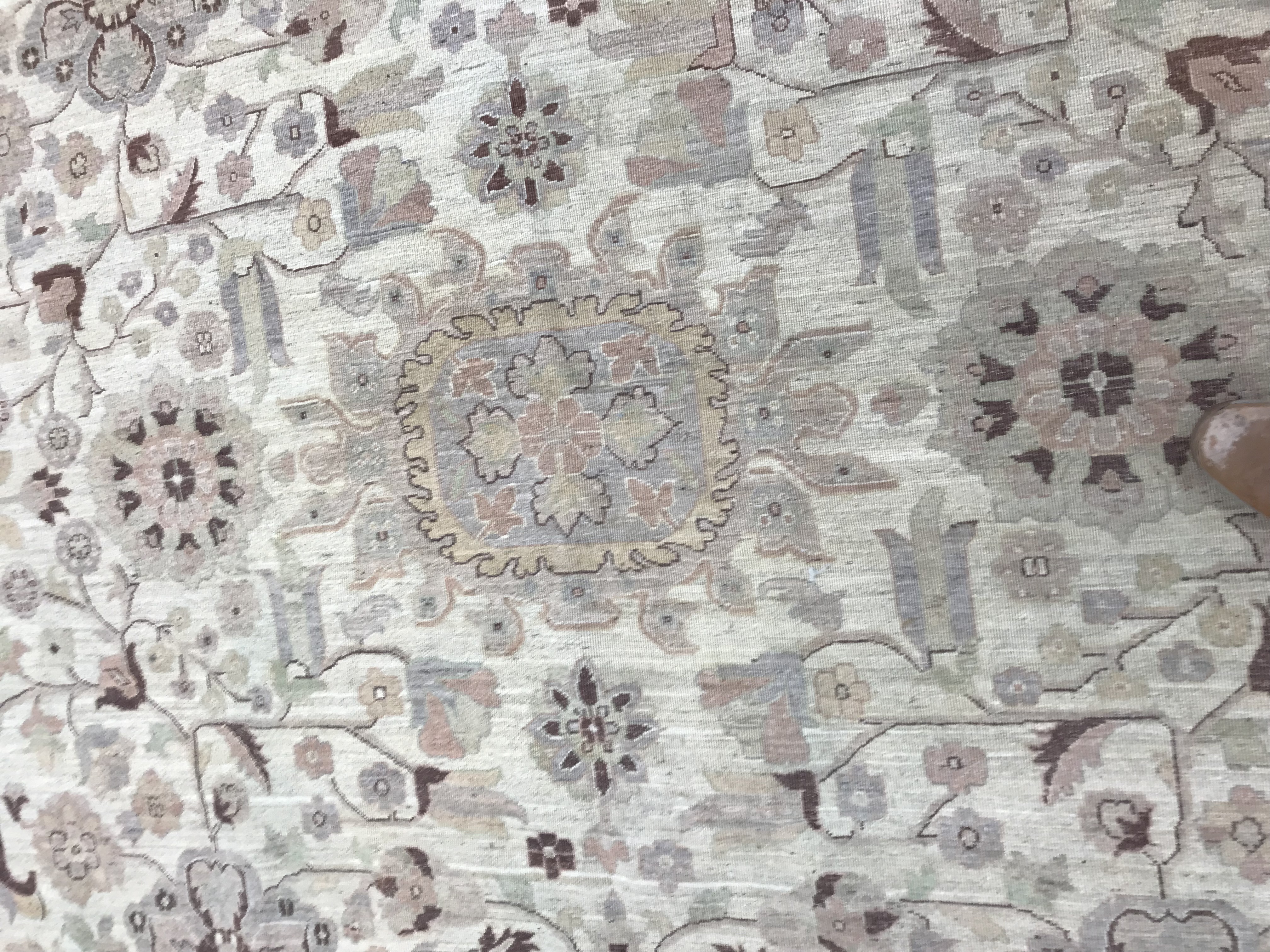 A modern Pakistani Zeigler style carpet, - Bild 50 aus 66