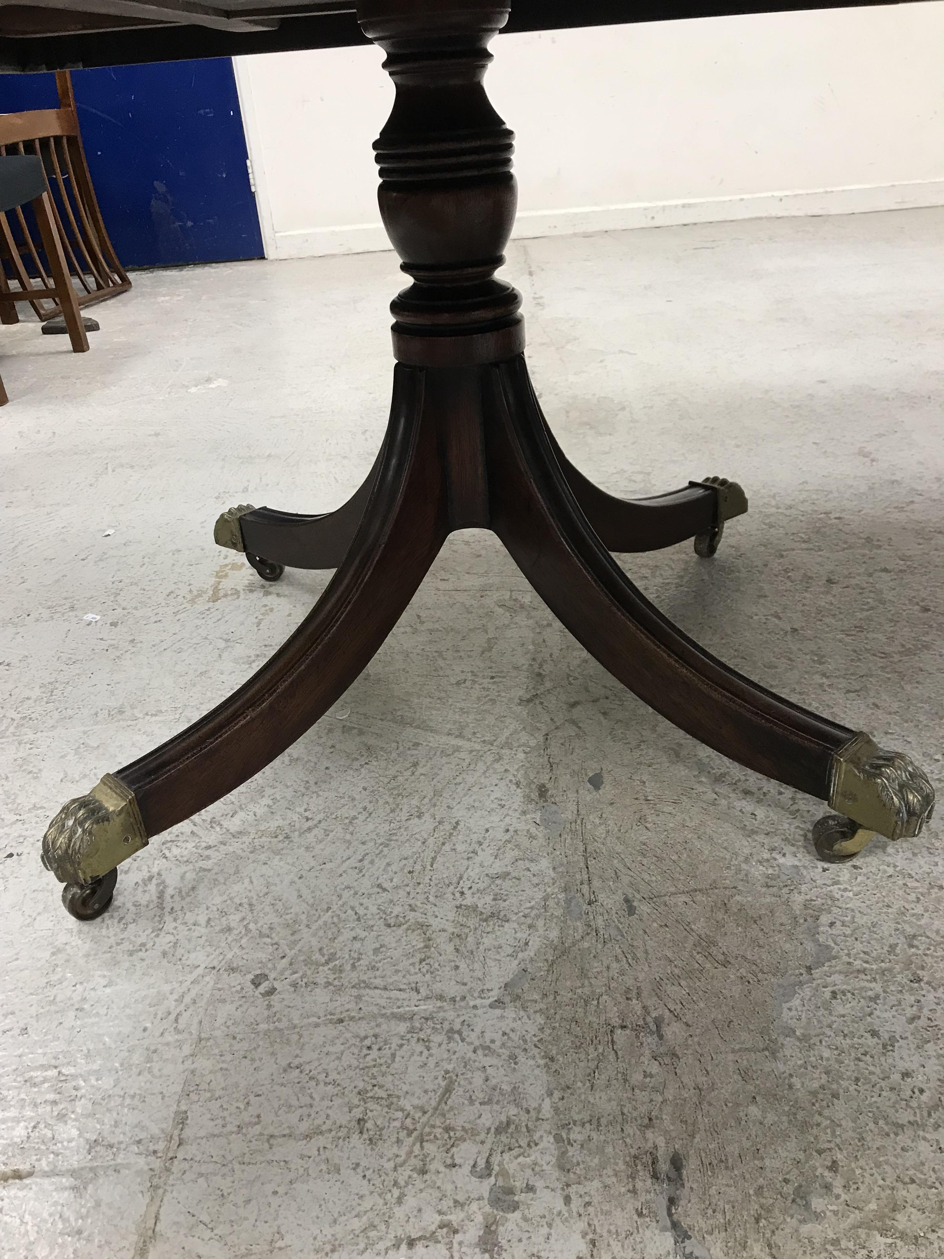 A modern mahogany triple pillar dining or board room table in the Georgian style on splayed - Image 6 of 40