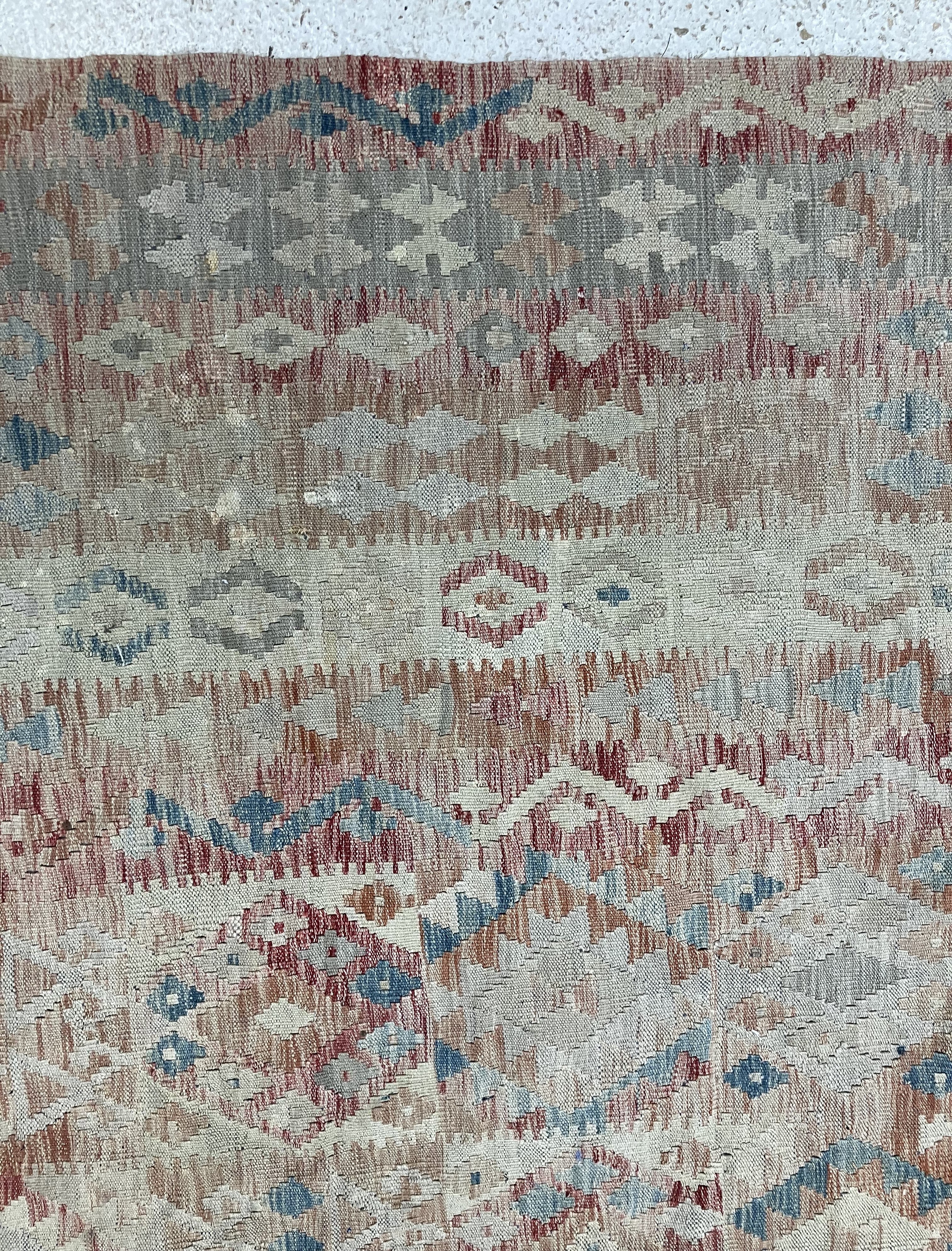 A Kelim rug, - Bild 9 aus 23