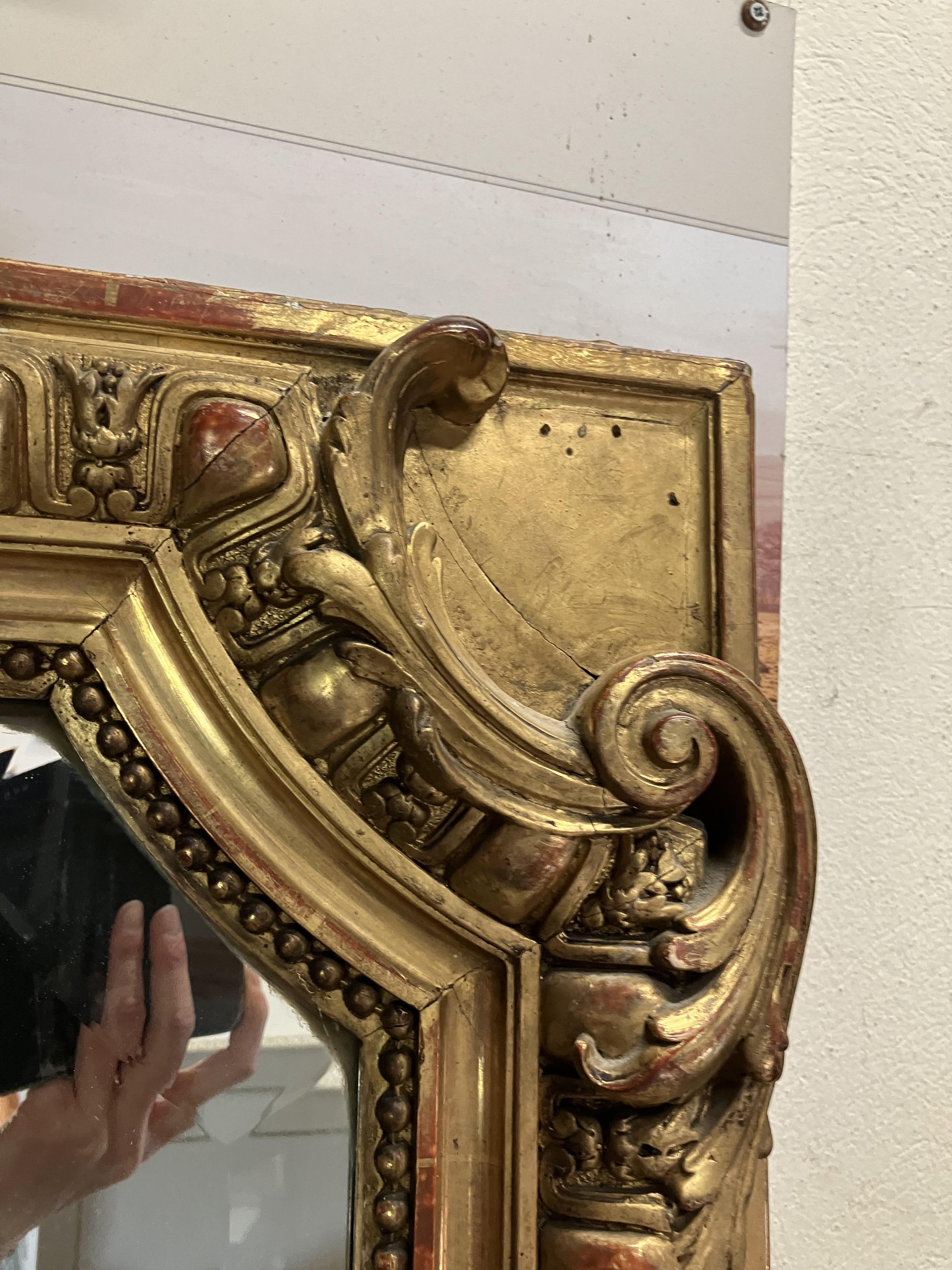 A Victorian carved giltwood and gesso framed over mantel mirror with shell and foliate carved - Bild 24 aus 51