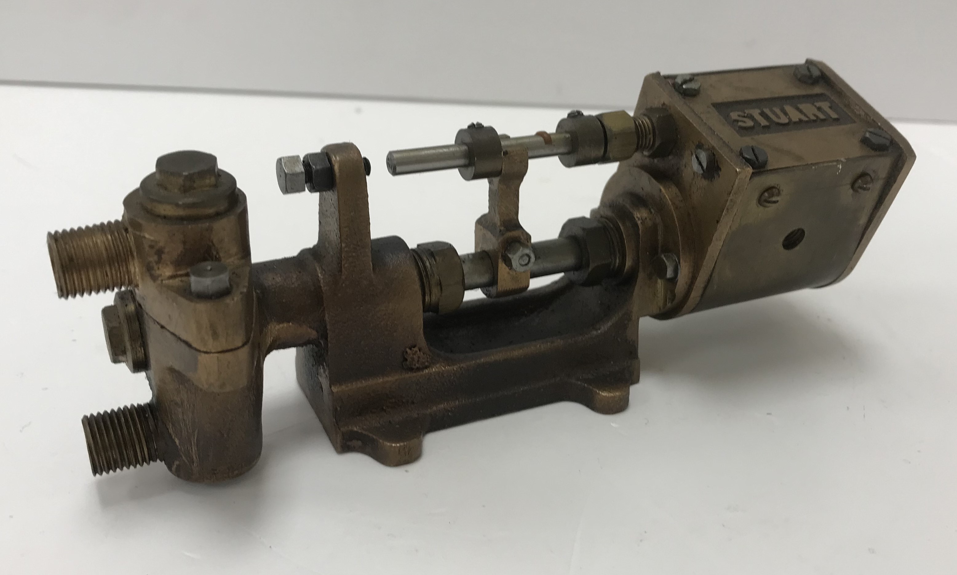 A Stuart Turner brass steam pump 14 cm long - Bild 2 aus 3