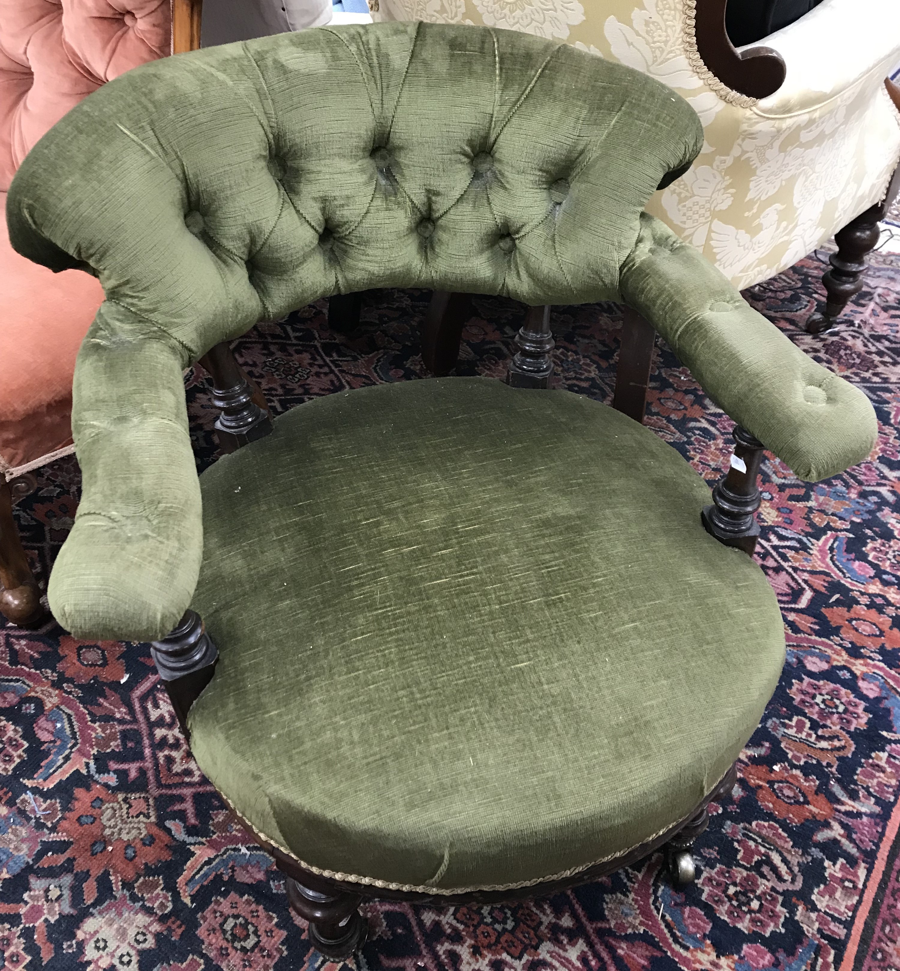 A Victorian carved walnut framed salmon pink buttoned upholstered salon chair on cabriole legs to - Image 2 of 2