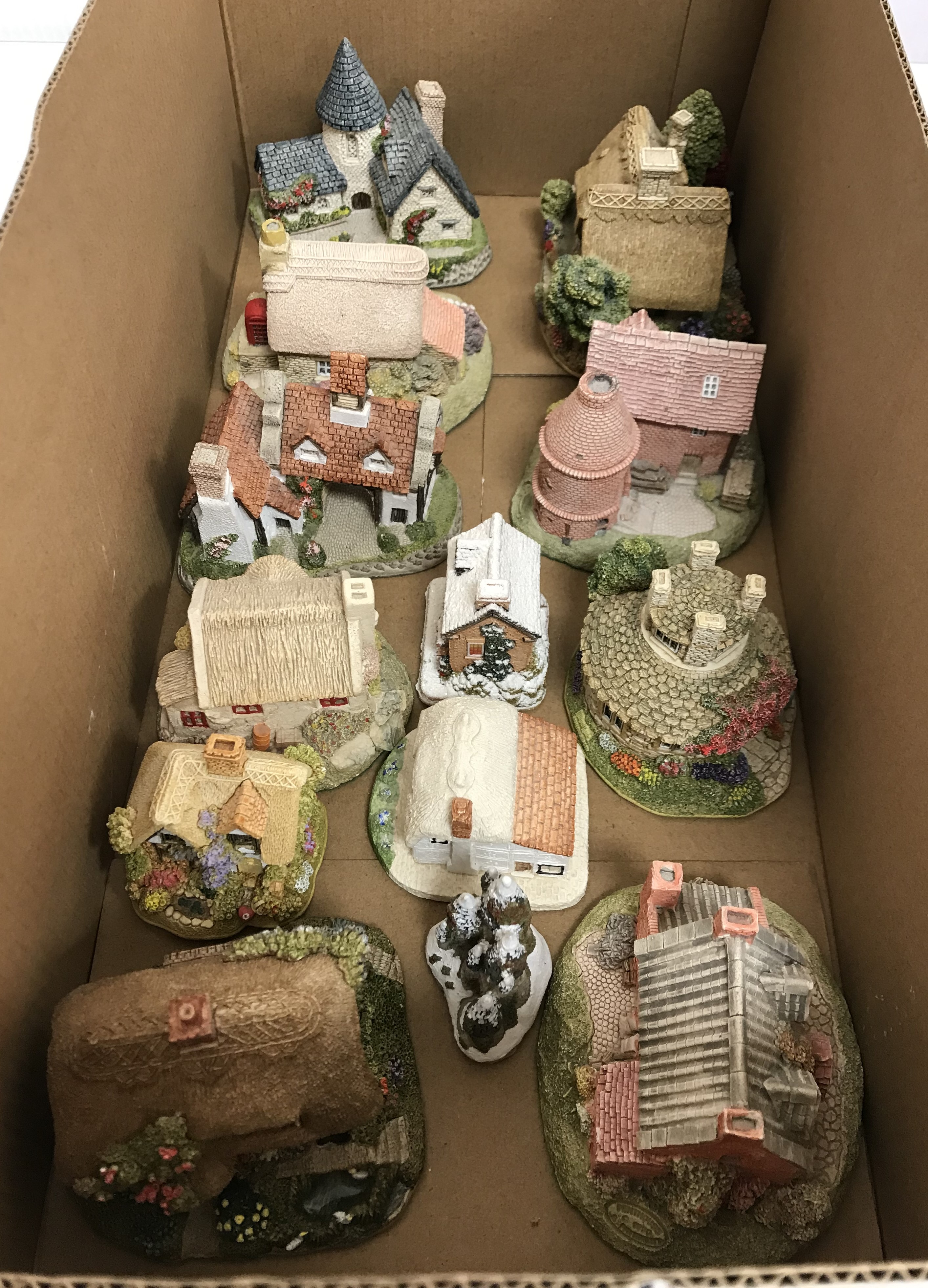 A collection of Lilliput Lane, David Win - Image 2 of 4