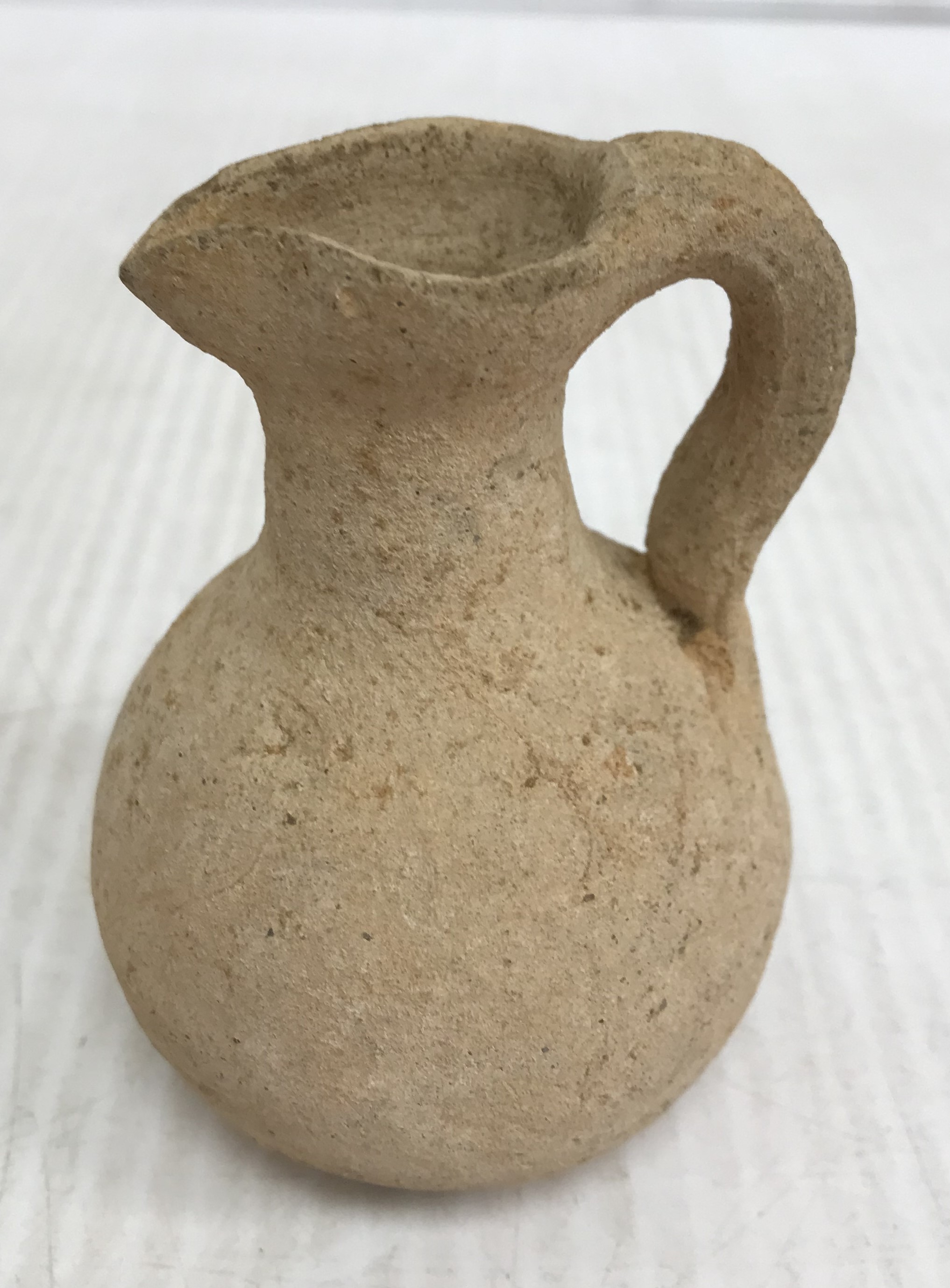 A Roman style pottery oil lamp with serp - Image 7 of 7