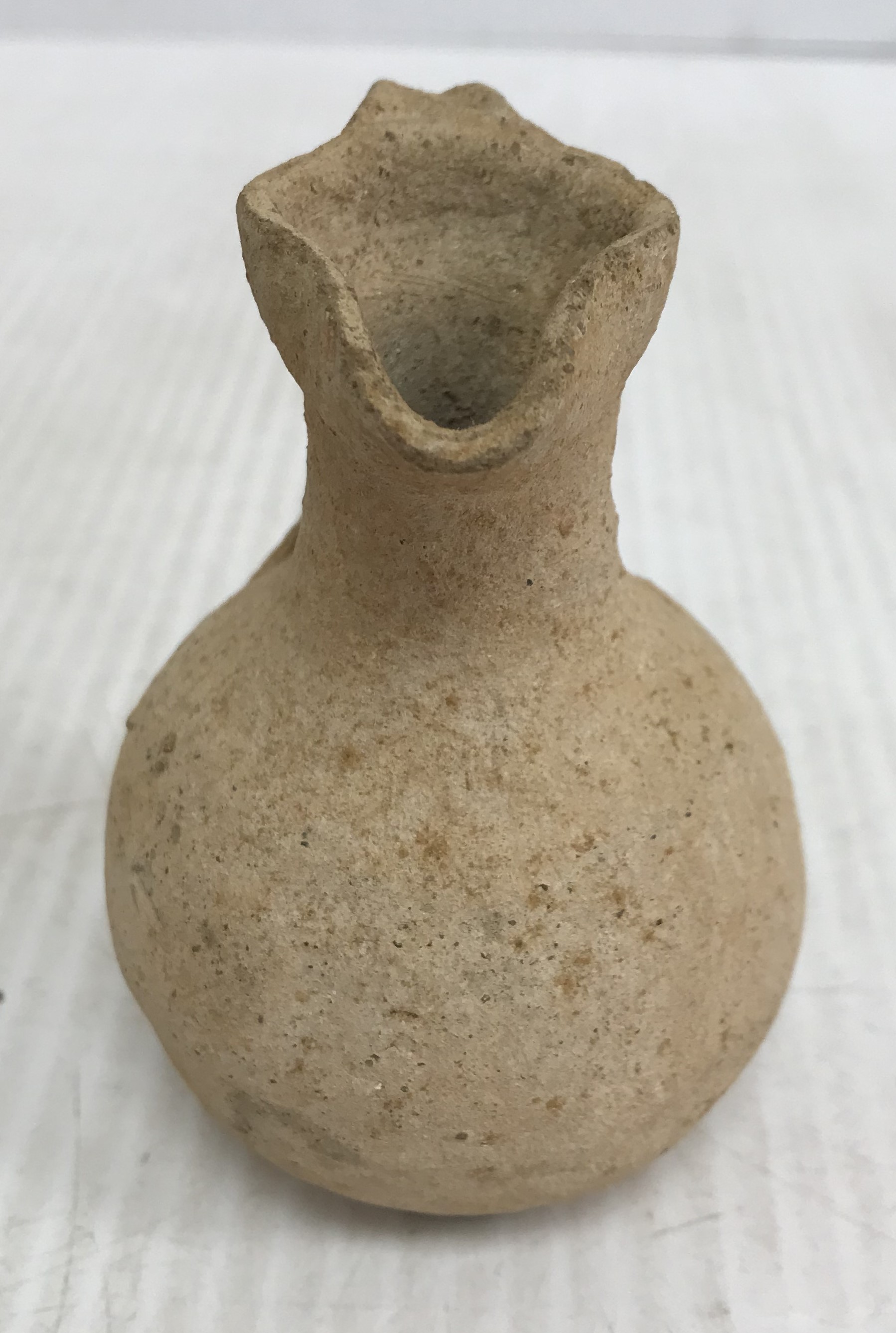 A Roman style pottery oil lamp with serp - Image 6 of 7