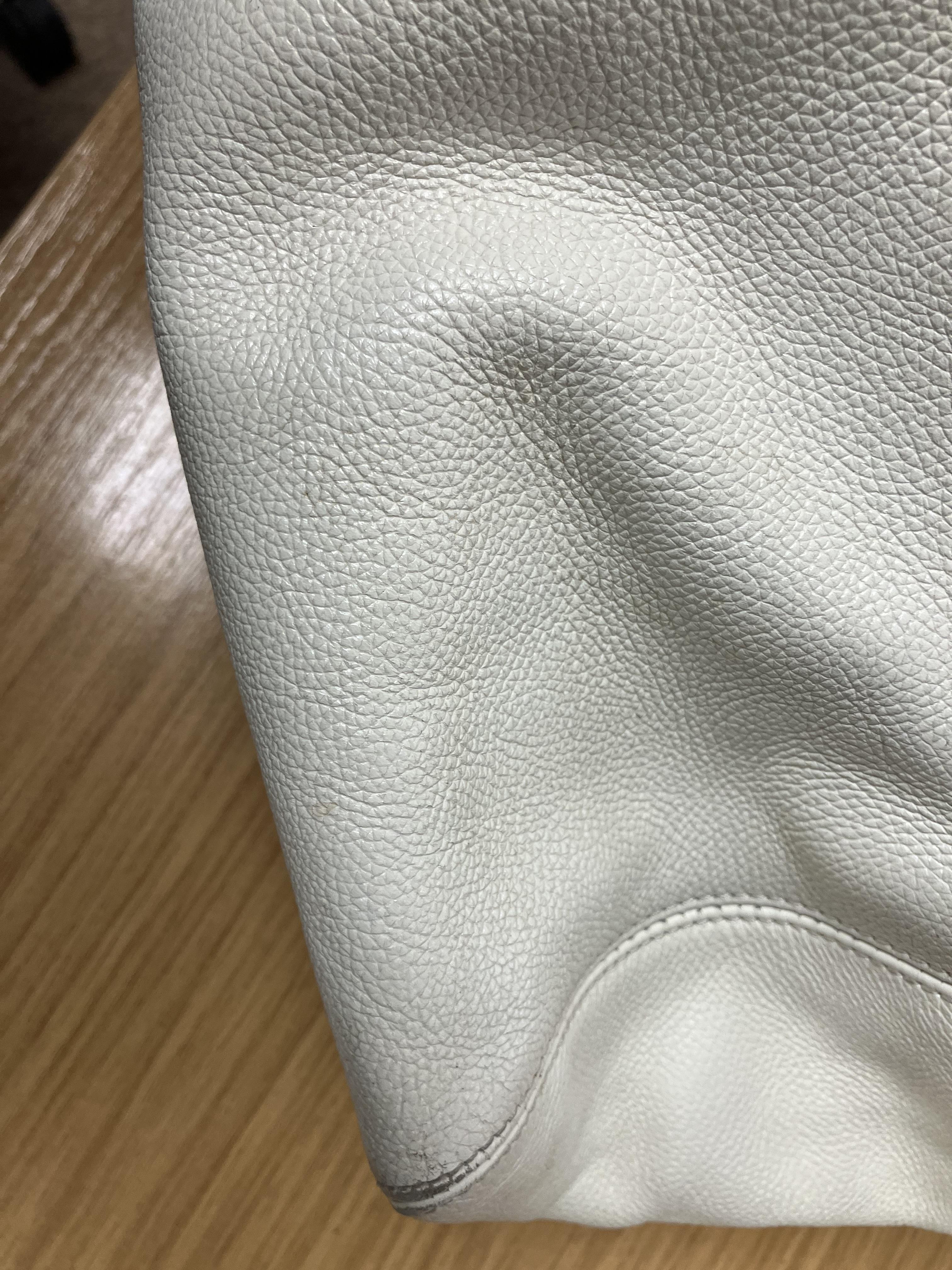 A Chanel Cerf bag in white grain calves - Image 21 of 40