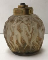 A Lalique frosted glass scent atomiser "