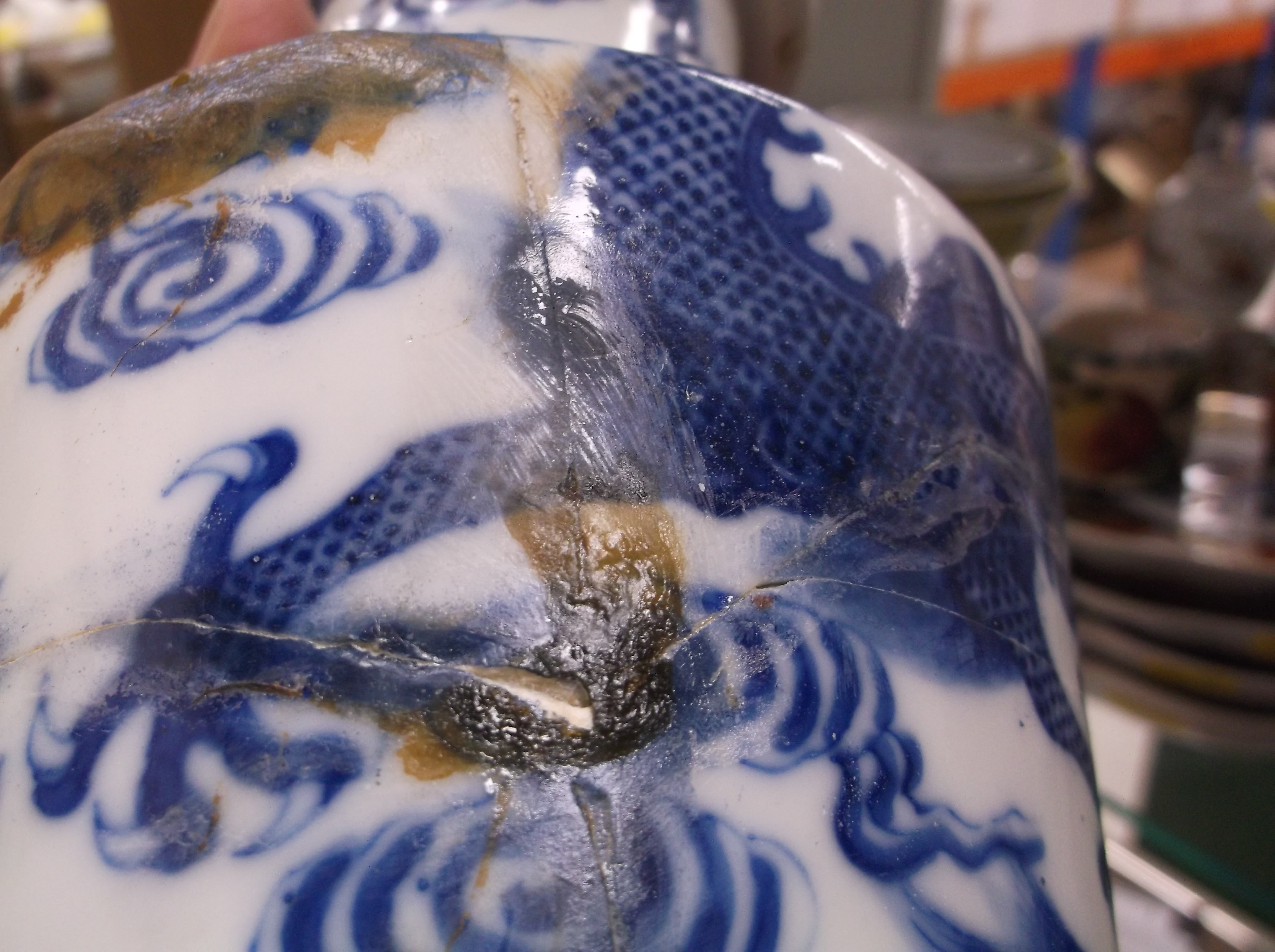 A Chinese blue and white vase, the main - Image 20 of 34