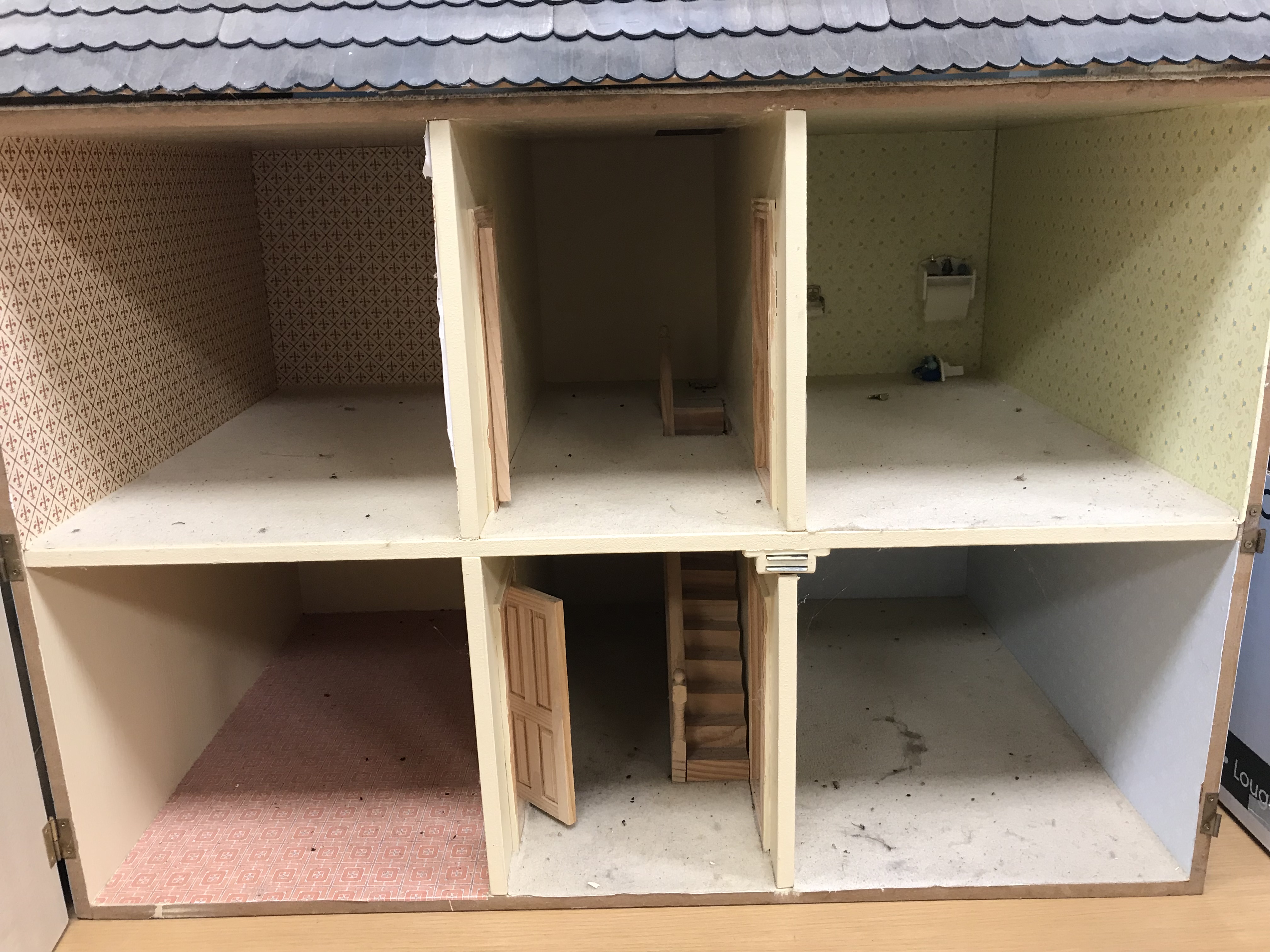 A modern dolls' house, the blue front op - Image 4 of 5