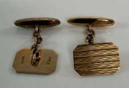A pair of 9 carat gold gent's cufflinks with engine turned striped decoration, 6.