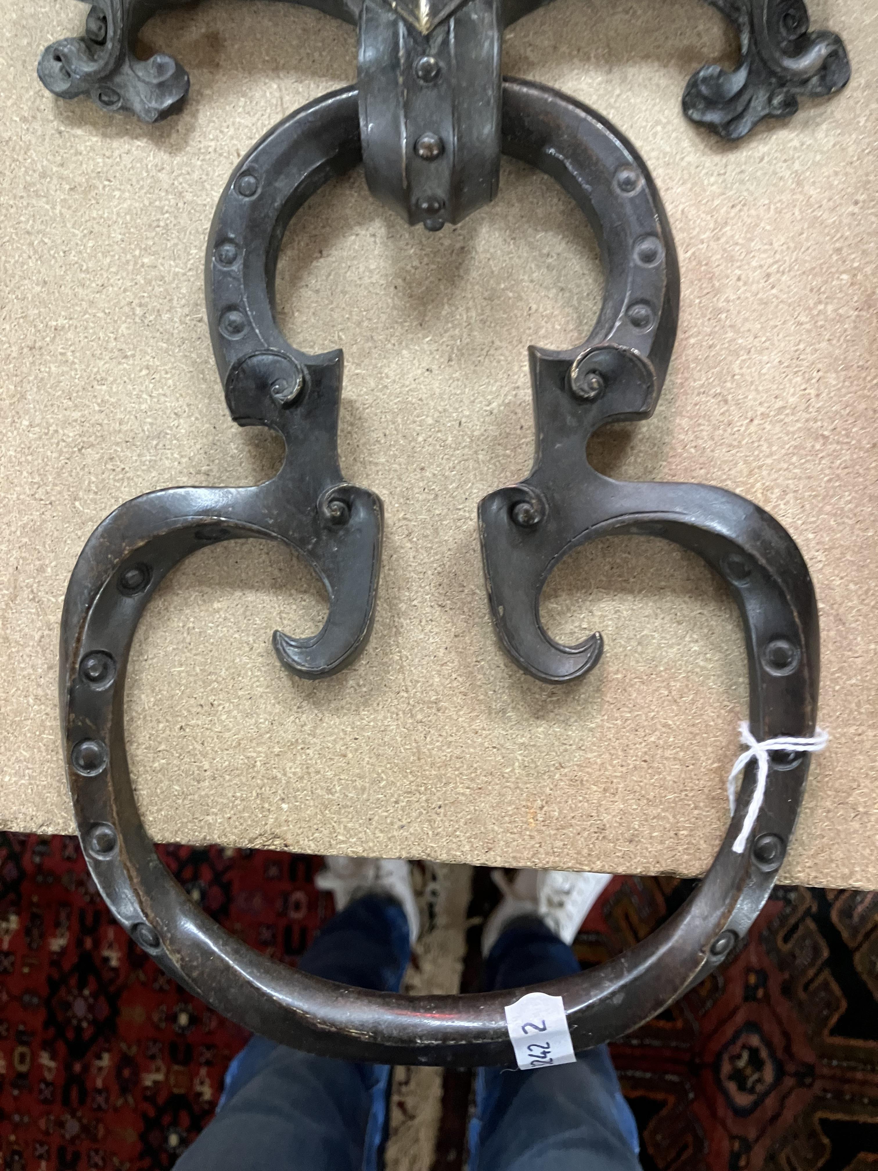 A pair of 19th Century Chinese bronze door knockers as a grotesque mask flanked by two winged five - Image 8 of 40