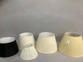 A quantity of pleated silk lampshades, various sizes (4)