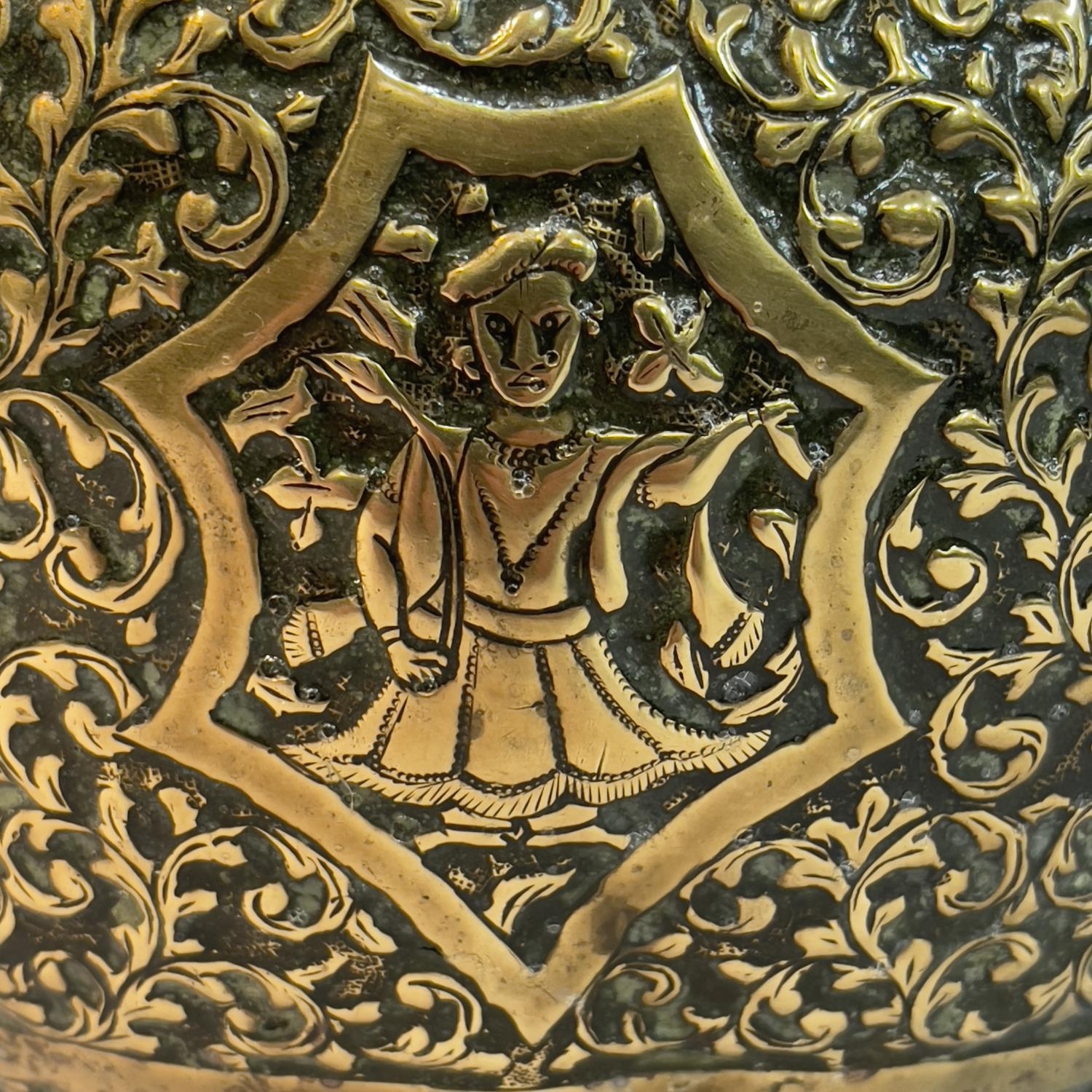 A Beneres brass jardiniere of spherical outline, embossed with figures amongst scrolling leafage, - Bild 2 aus 2