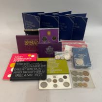 Miscellaneous lot of mainly English and American coins comprising 1970 and 1971 UK proof sets,