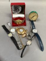 A Bulova gentleman's quartz date Super Seville Calendar wristwatch in gilt case and bracelet Nos: