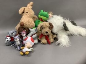 A collection of modern soft toys etc