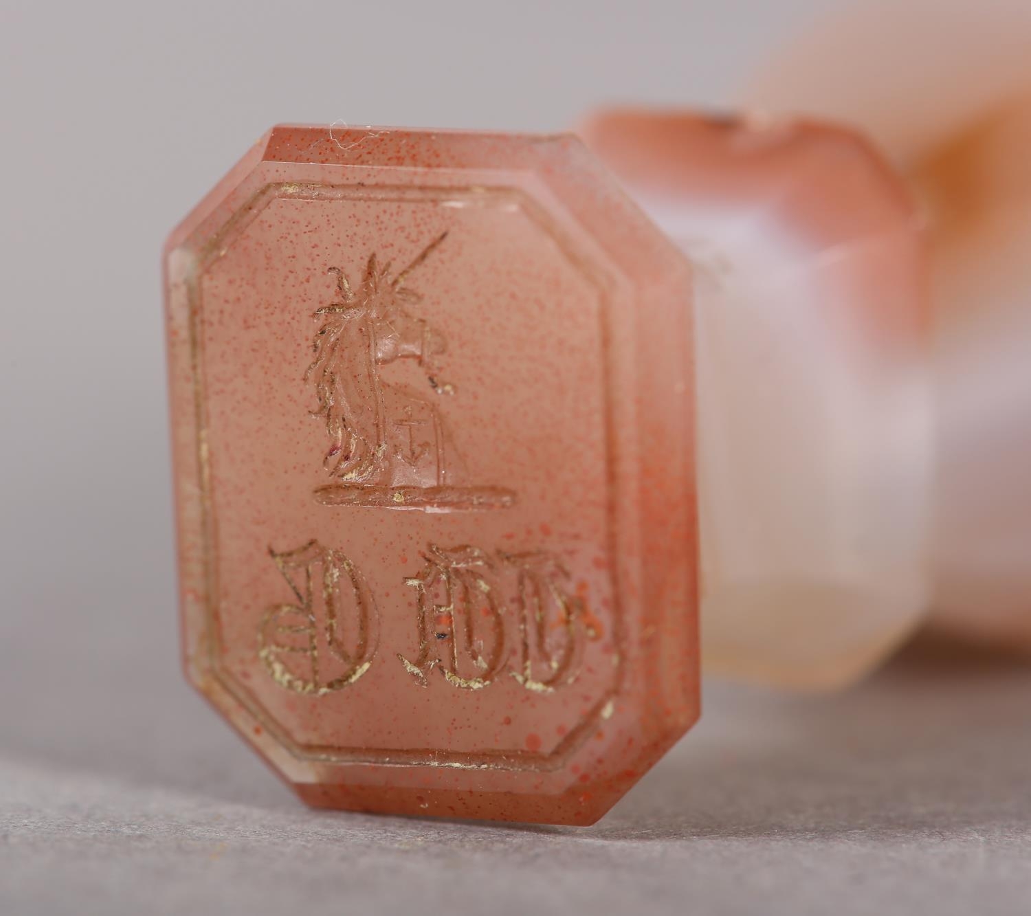 A late 19th century banded agate seal, the matrix intaglio carved with a unicorn crest and - Image 5 of 5