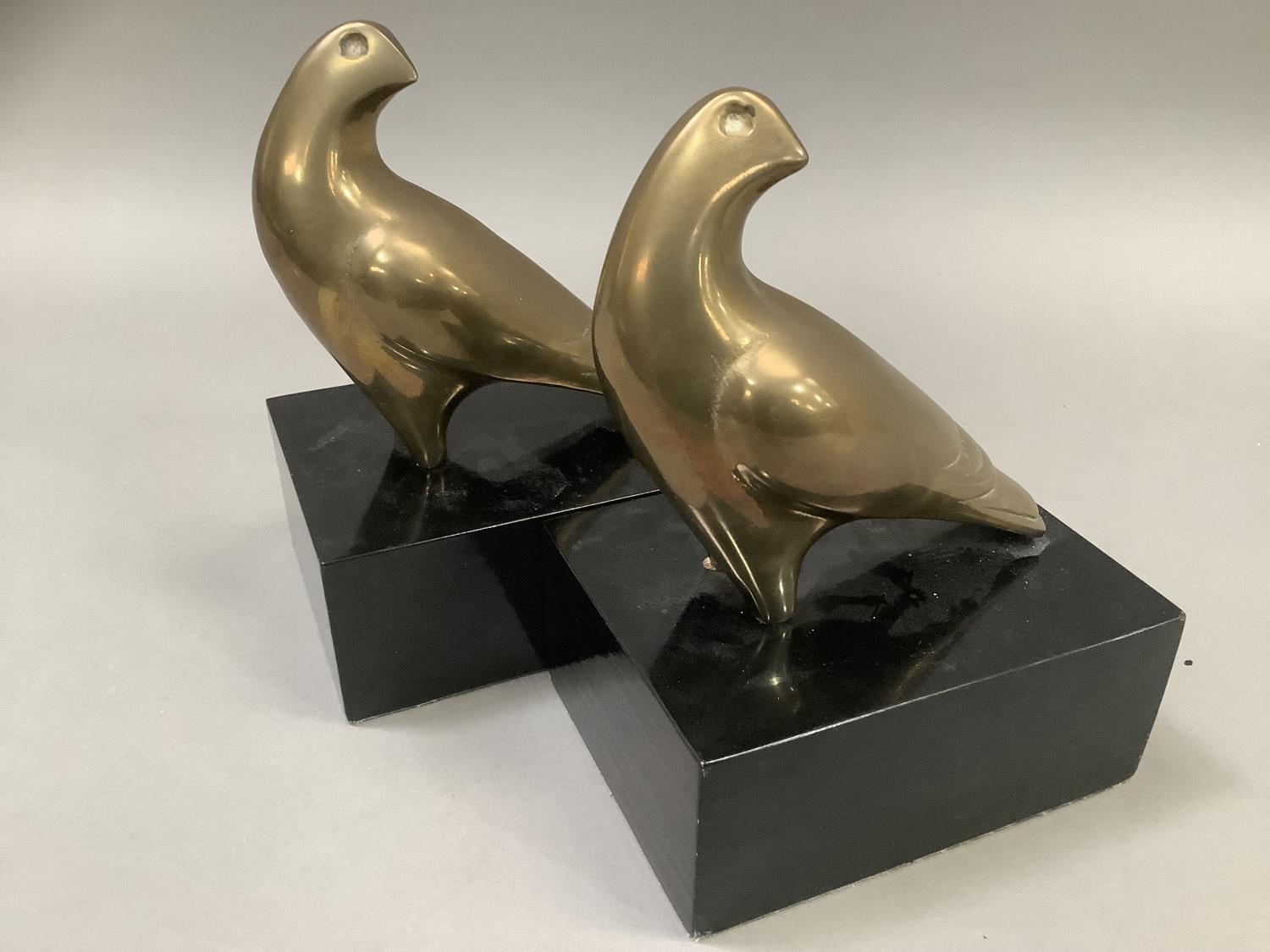 A pair of brass hawk bookends on ebonised, rectangular plinths, 13cm wide x 10cm deep x18cm high - Image 3 of 3