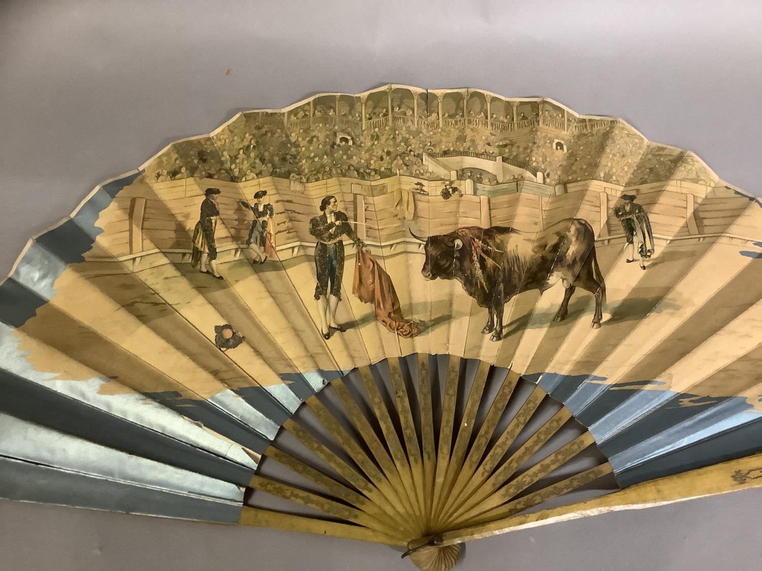 Four late 19th century Spanish tourist fans: The first showing the village street scene of the - Image 4 of 4