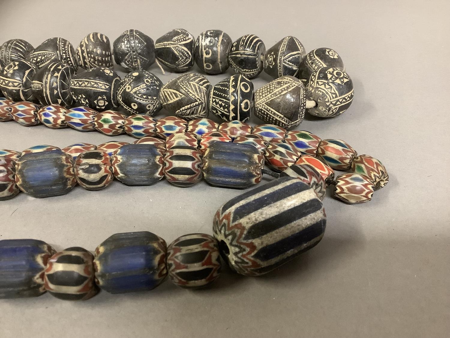 Trade Beads: the following 20 lots are from a small private collection mainly sourced in Northern - Image 3 of 3