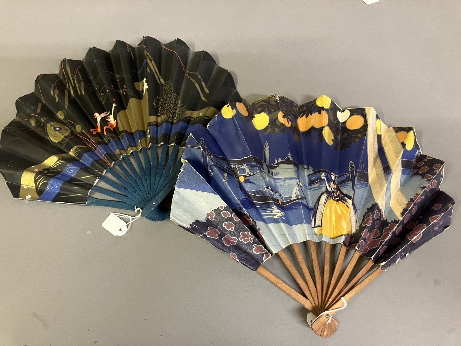 Advertising fans: twelve assorted fans, the first in ballon form advertising Kettner’s Hotel, with - Image 2 of 5