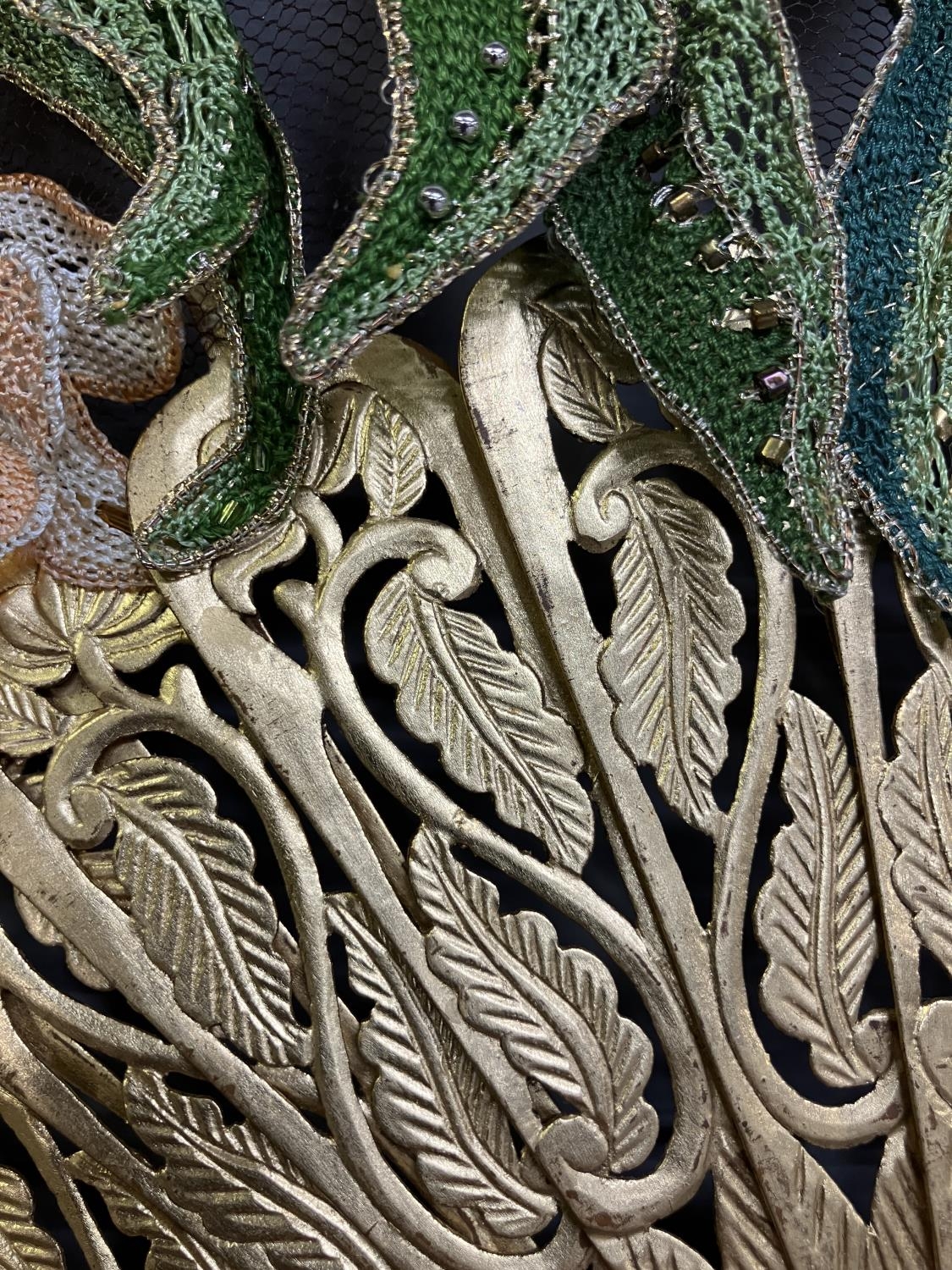 Ann Collier: An intricate leaf designed to form a posy when closed, the monture of wood, carved - Image 3 of 8