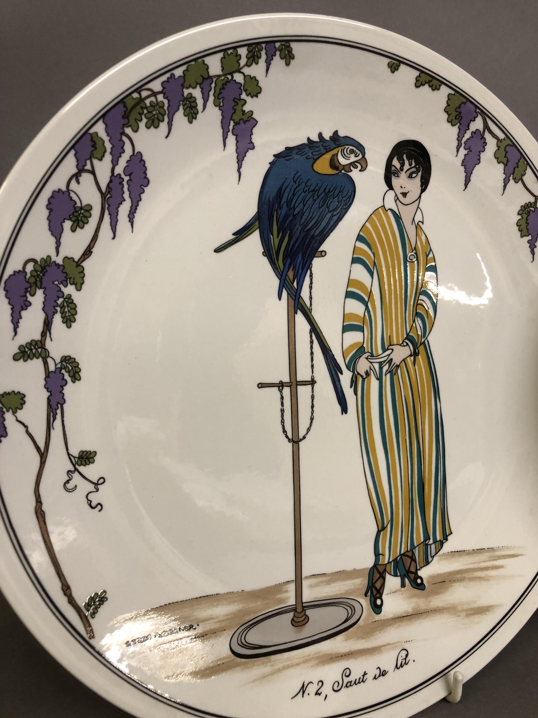 Villeroy and Boch: Fashion plates (porcelain) printed with fashion designs from 1900, the first No - Image 2 of 6