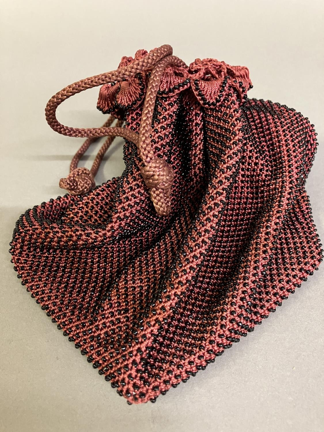 A cerise beaded bag with drawstring; together with a woven beaded bag with drawstring, in pink, - Image 4 of 5