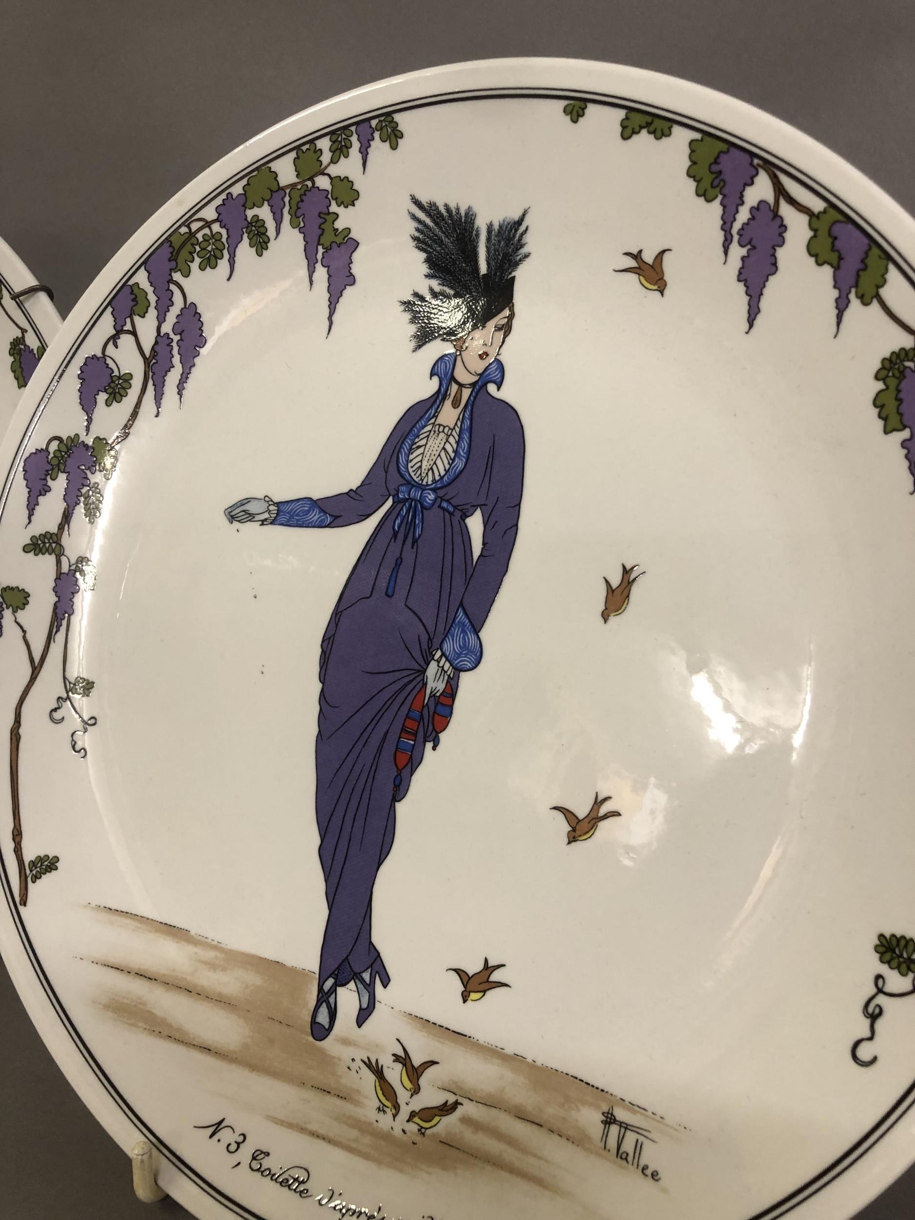 Villeroy and Boch: Fashion plates (porcelain) printed with fashion designs from 1900, the first No - Image 3 of 6