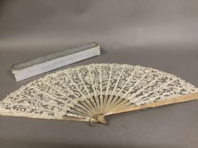 Antique Lace: a c 1890’s Mixed Brussels lace fan, the monture of pink mother of pearl, the deep leaf