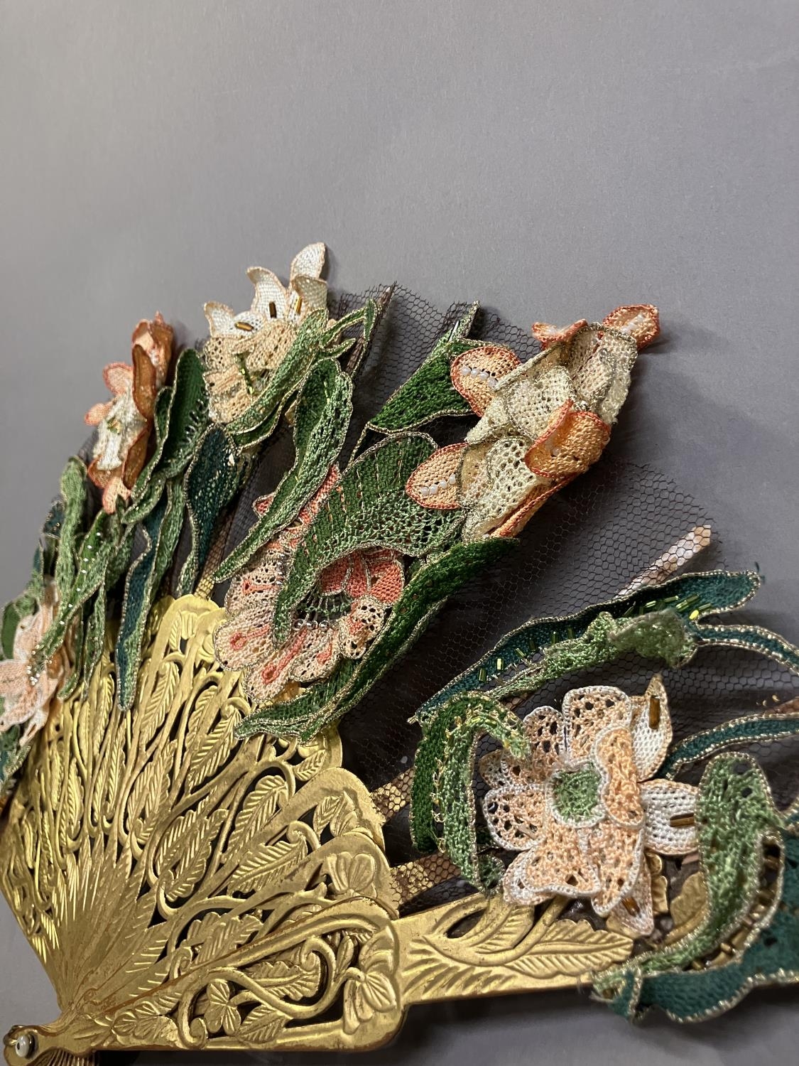 Ann Collier: An intricate leaf designed to form a posy when closed, the monture of wood, carved - Image 5 of 8
