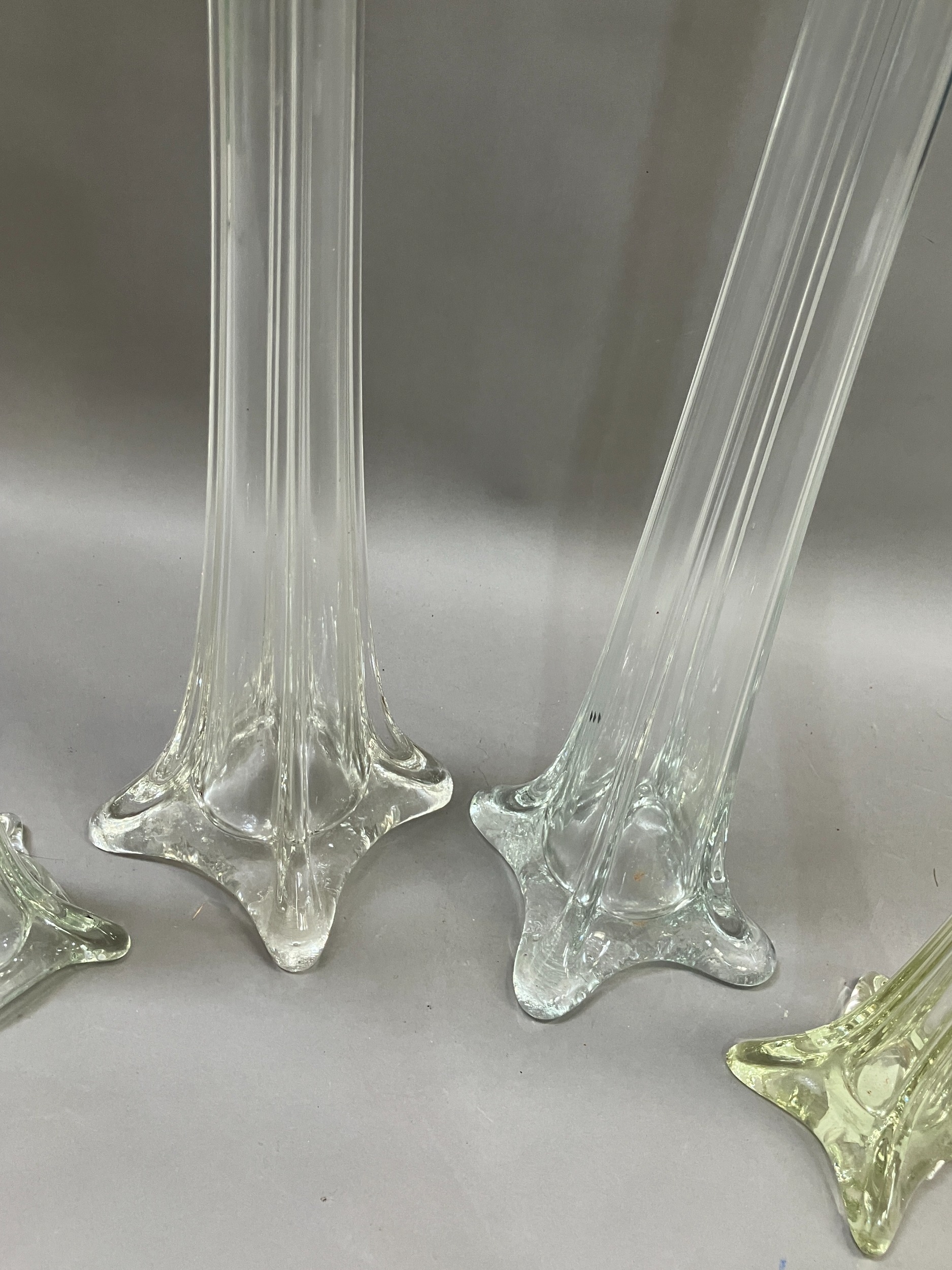Two tall lily vases 100cm, together with two others of 50cm and 38cm - Image 3 of 3