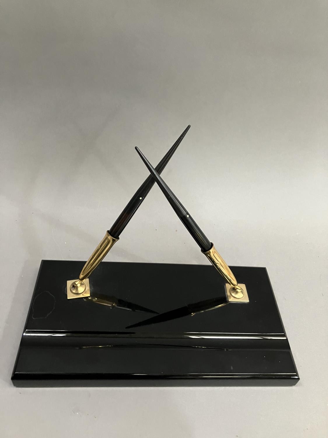A Sheaffer's black and gilt metal desk standish with two fountain pens, each fitted with a 14K - Image 2 of 2