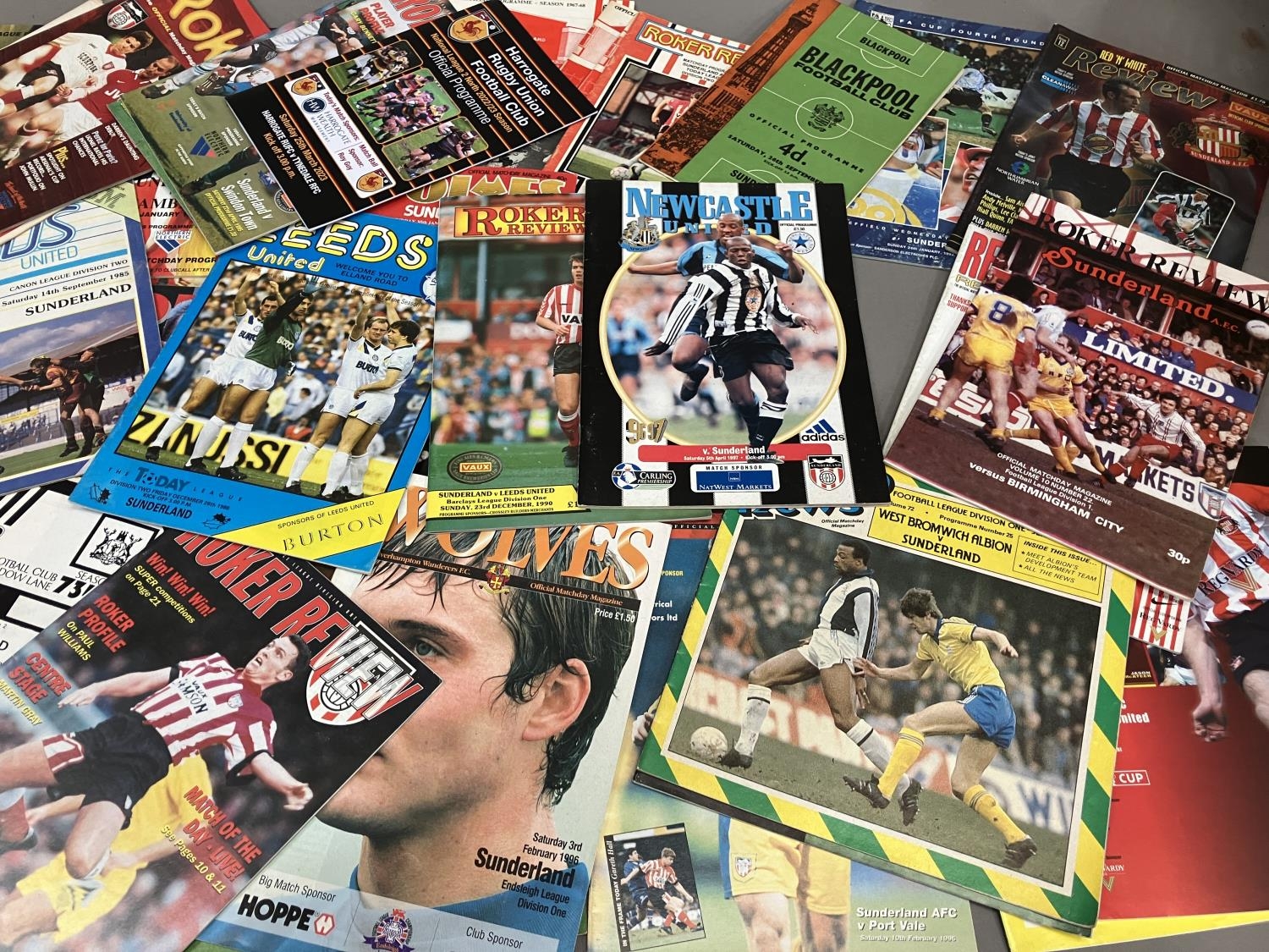 Sunderland FC Zuddiv programmes, home and away, and Premiership programmes, an assortment earliest - Image 4 of 4