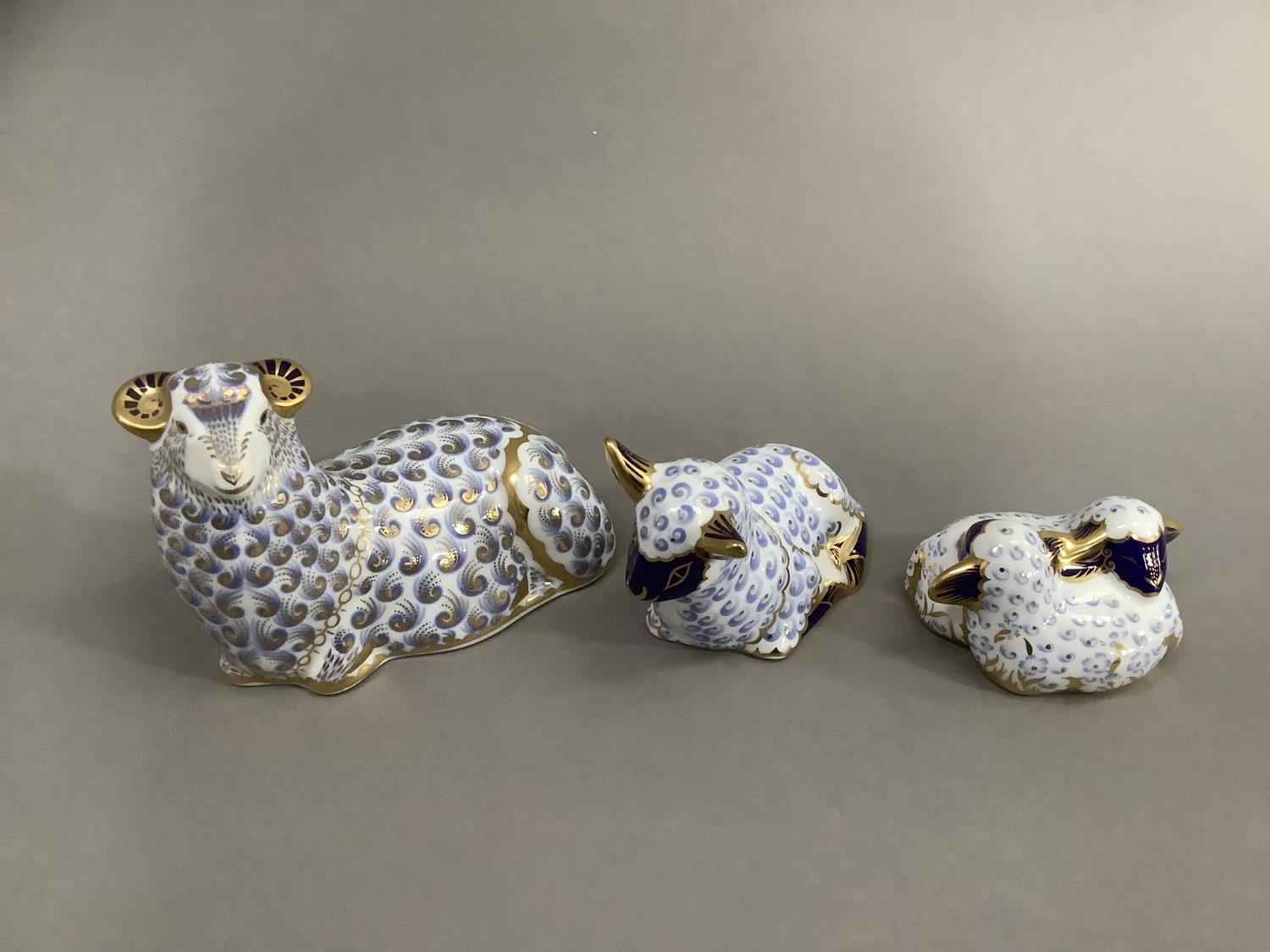 A Royal Crown Derby ram, ewe and two lambs, silver buttons (3) 7.5cm, 6.5cm and 4 cm high - Image 3 of 5