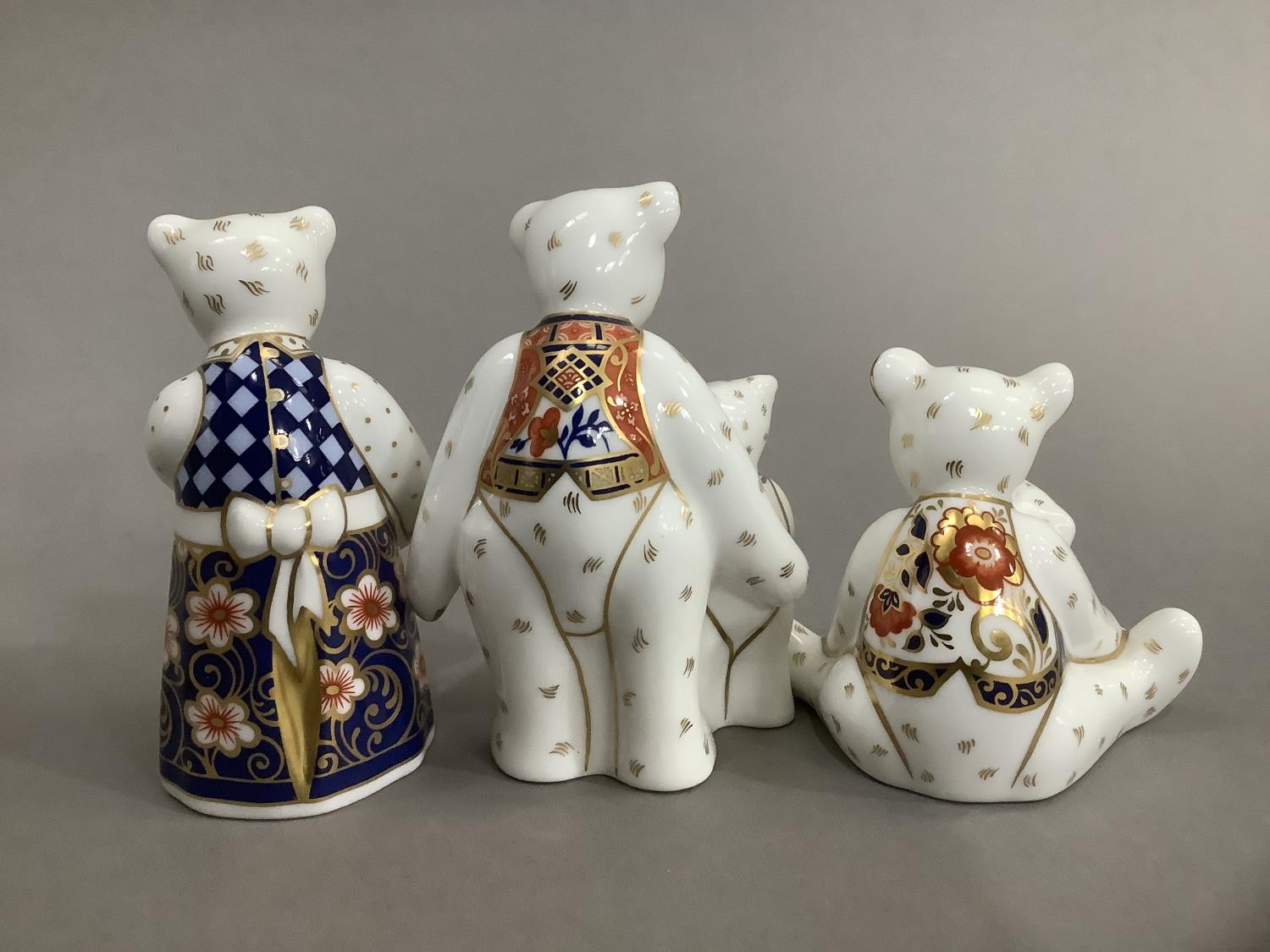 A Royal Crown Derby family group of teddy bears including mother bear, father bear with young and - Image 3 of 4