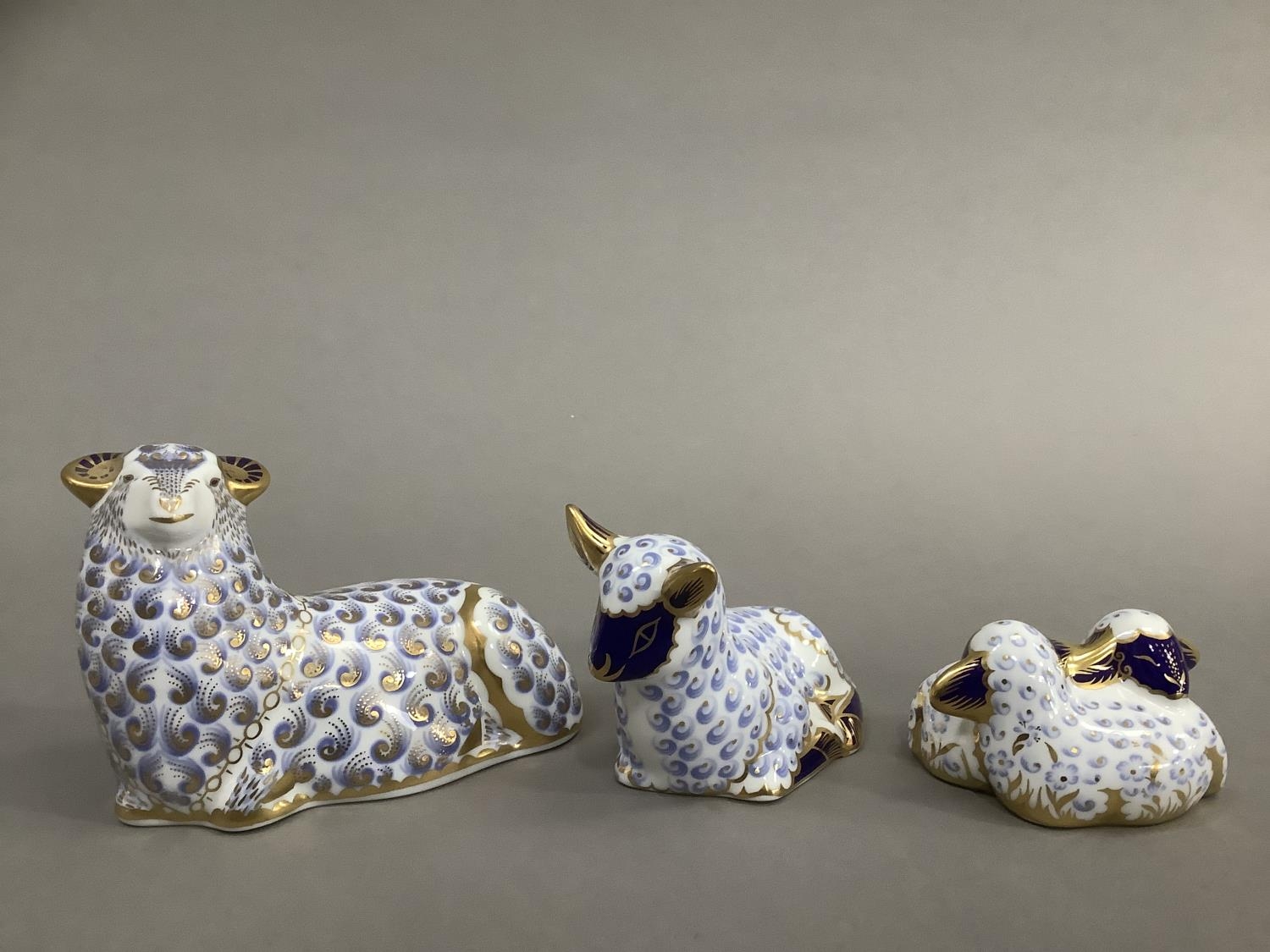 A Royal Crown Derby ram, ewe and two lambs, silver buttons (3) 7.5cm, 6.5cm and 4 cm high - Image 2 of 5