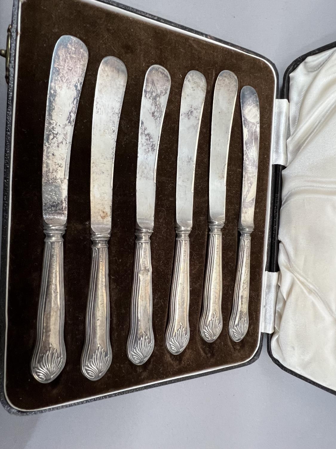 A boxed set of silver handled cake knives together with several other items of silver handled - Image 2 of 3