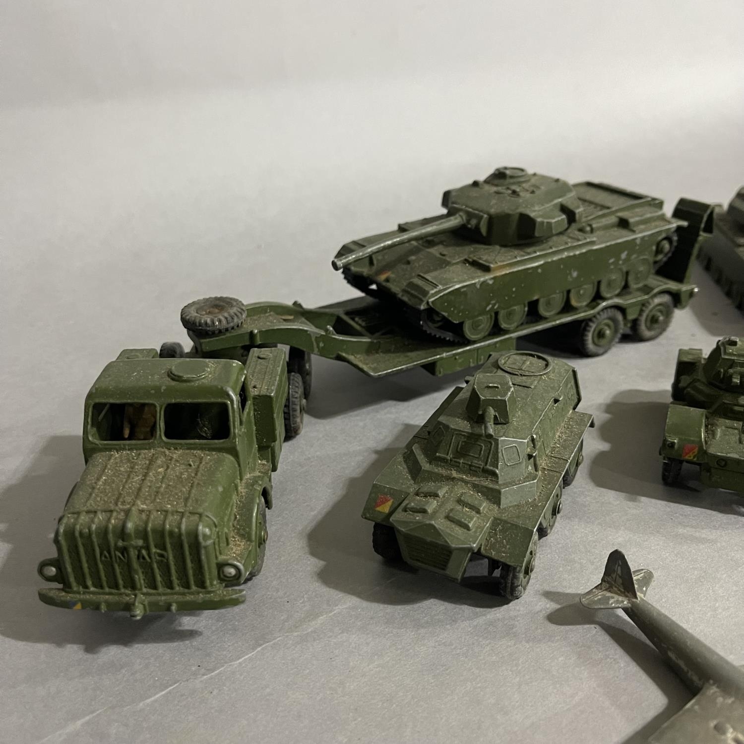 A Dinky Supertoys 660 Thornycroft Mighty Antar with Dinky Supertoys 651 Centurion Tank along with - Image 2 of 3